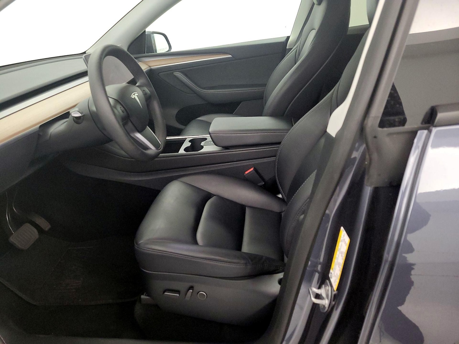 2023 Tesla Model Y Long Range - Photo 12