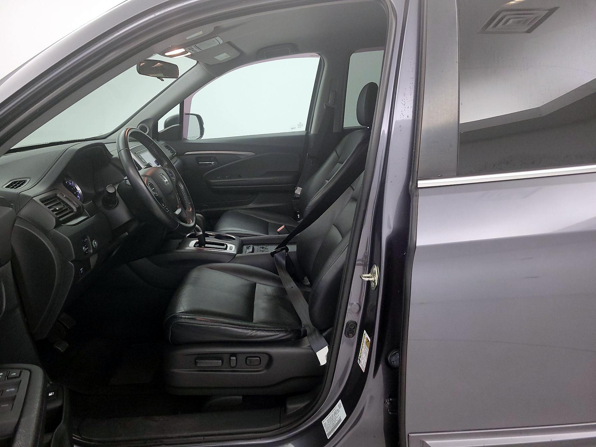 Thumbnail: 2017 Honda Ridgeline - 11