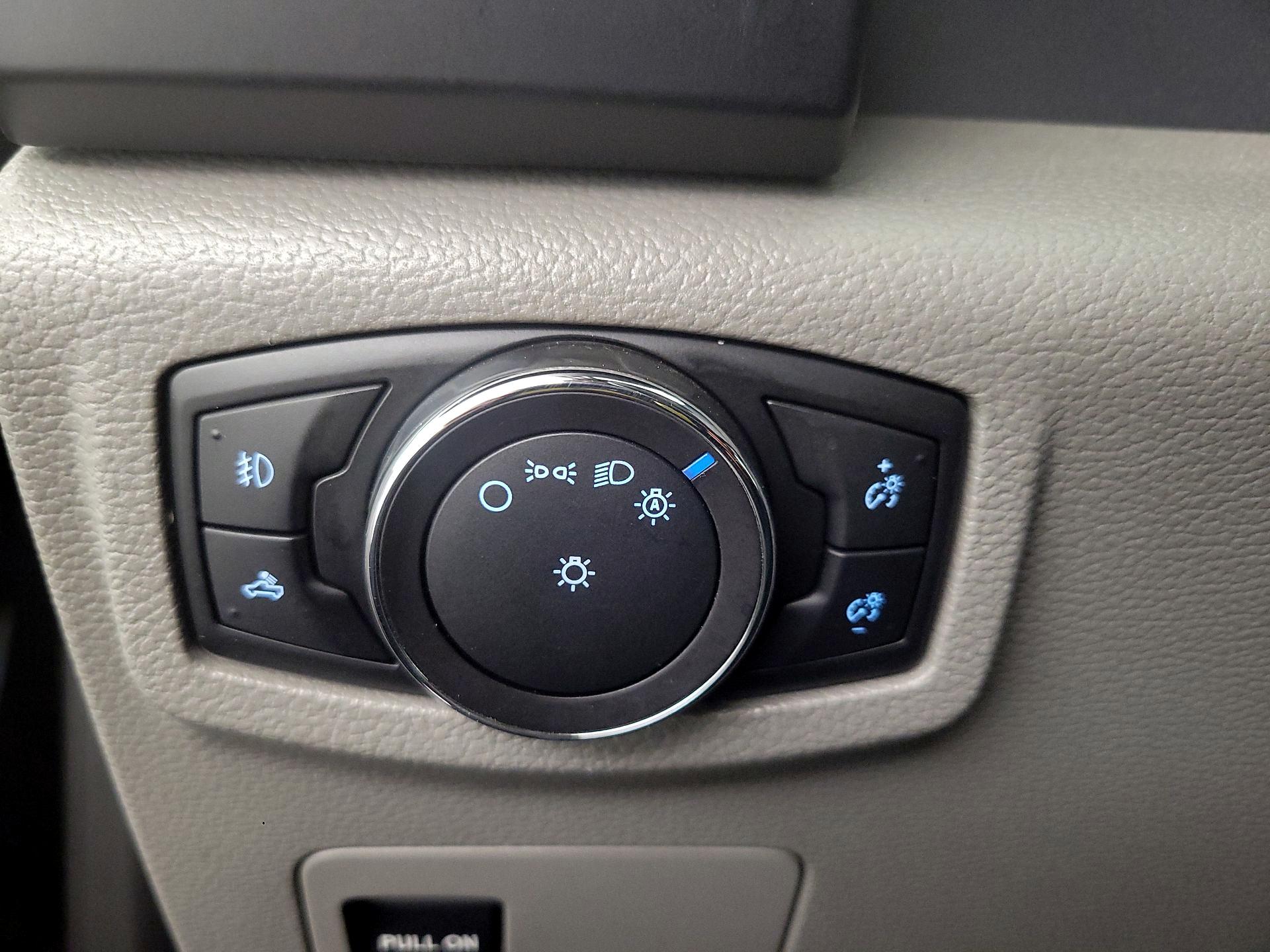 Thumbnail: 2016 Ford F-150 - 13