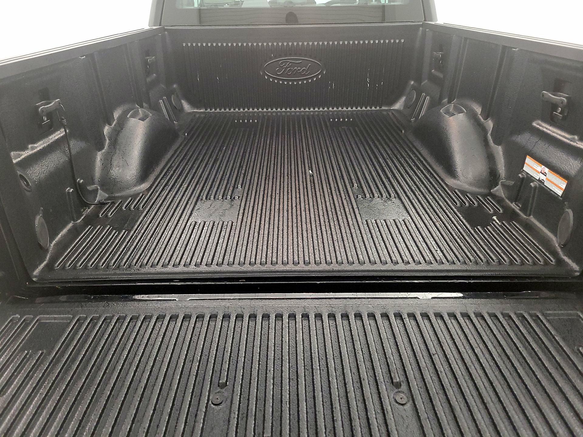 Thumbnail: 2016 Ford F-150 - 19