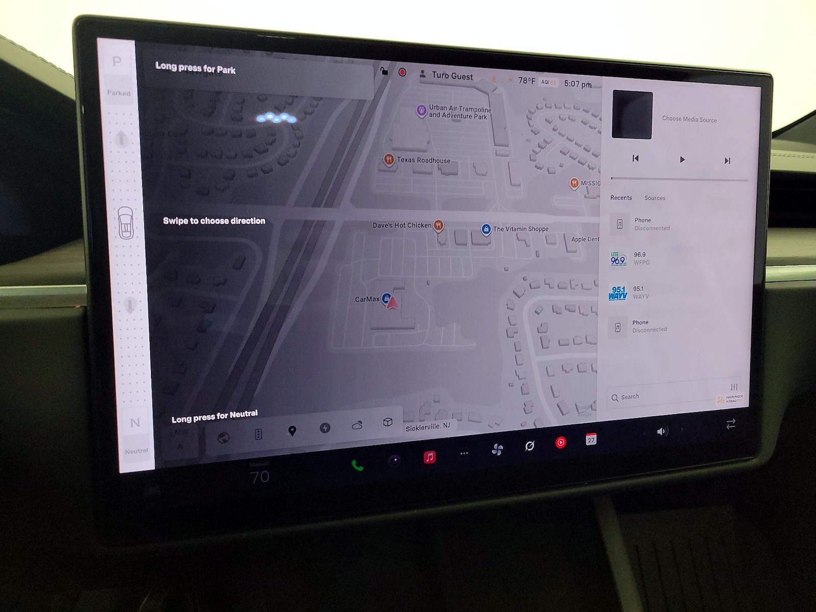 2023 Tesla Model X Long Range - Photo 17