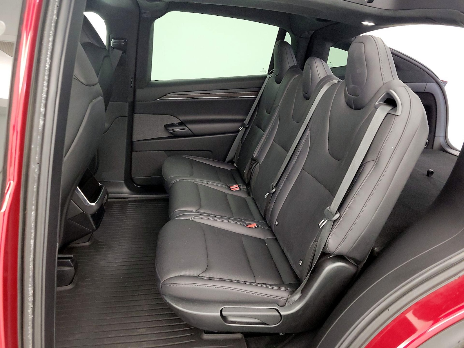 2023 Tesla Model X Long Range - Photo 18