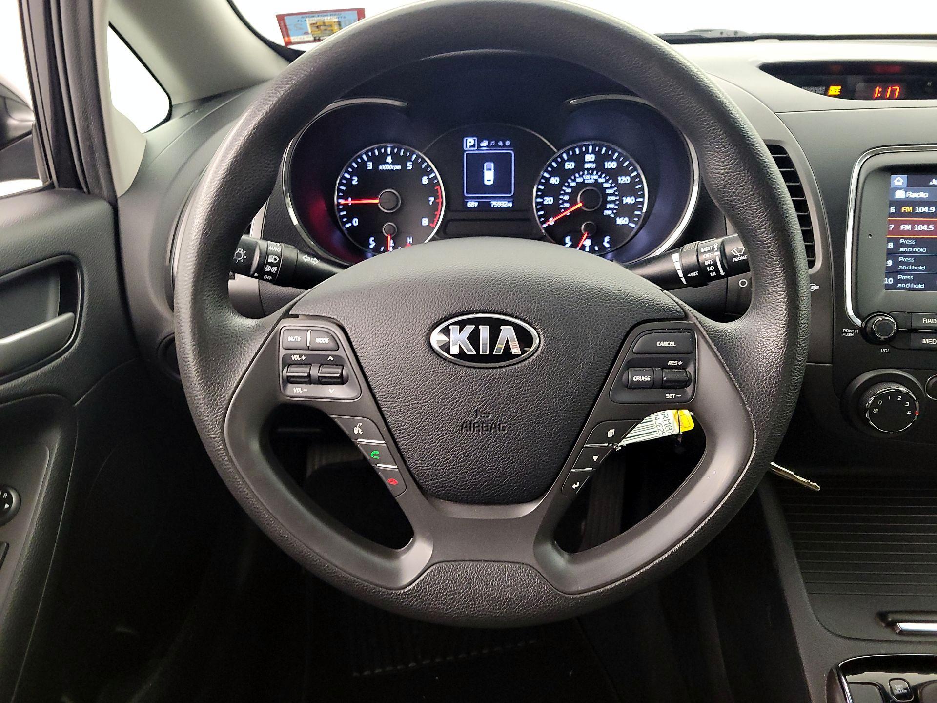 Thumbnail: 2018 Kia Forte - 10