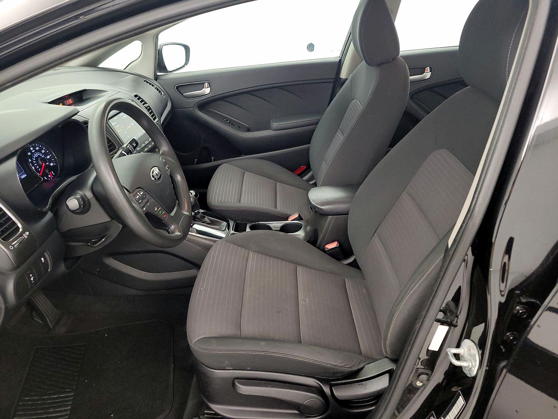 Thumbnail: 2018 Kia Forte - 11