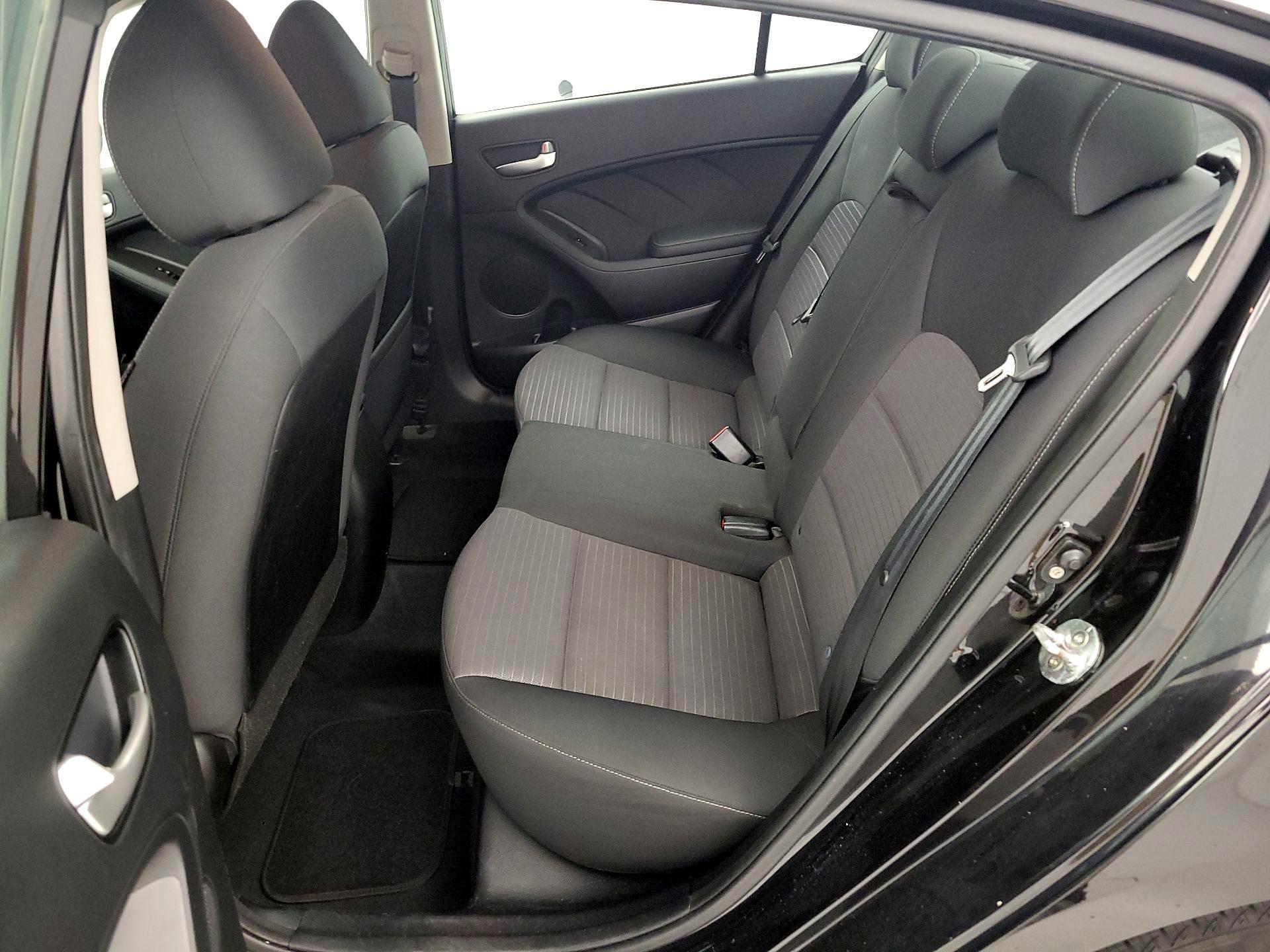 Thumbnail: 2018 Kia Forte - 20