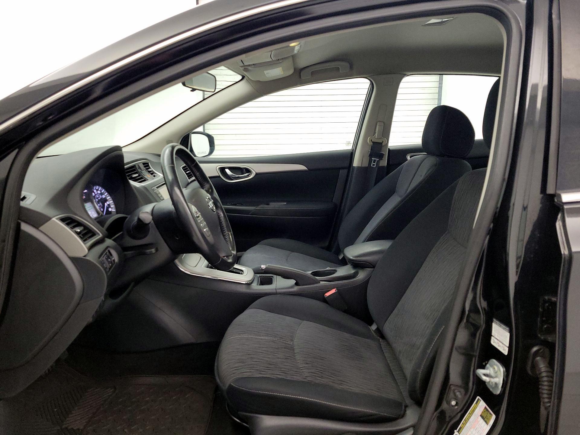 Thumbnail: 2015 Nissan Sentra - 11