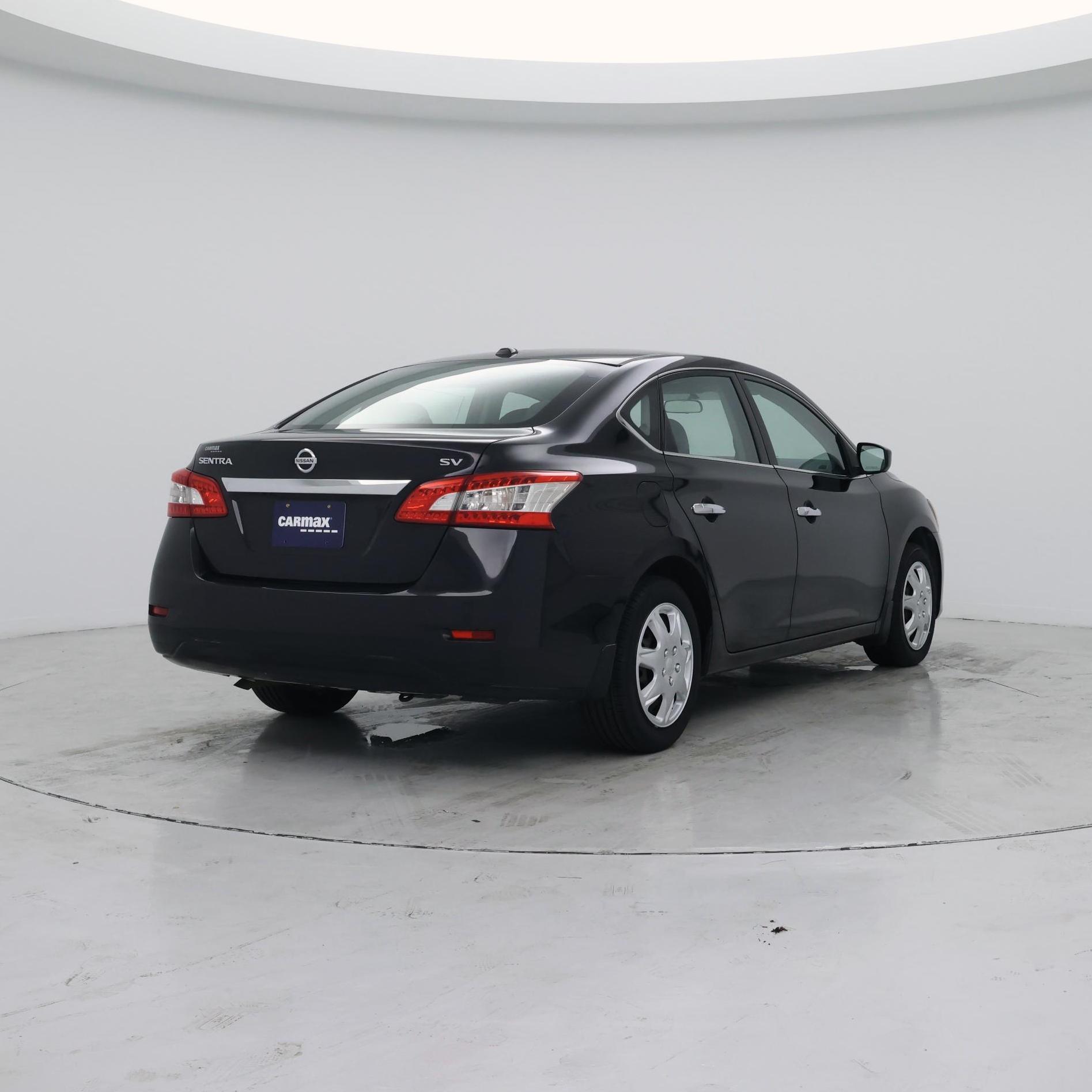 Thumbnail: 2015 Nissan Sentra - 8
