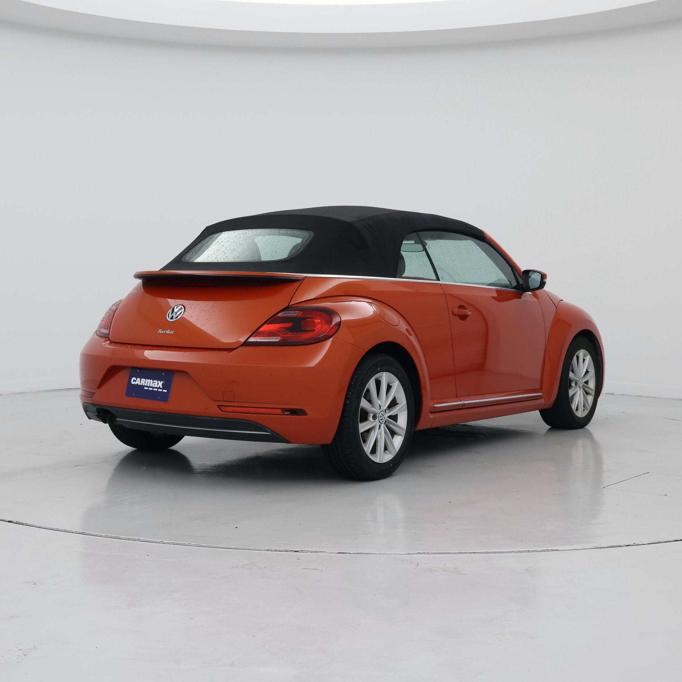 Thumbnail: 2018 Volkswagen Beetle - 8
