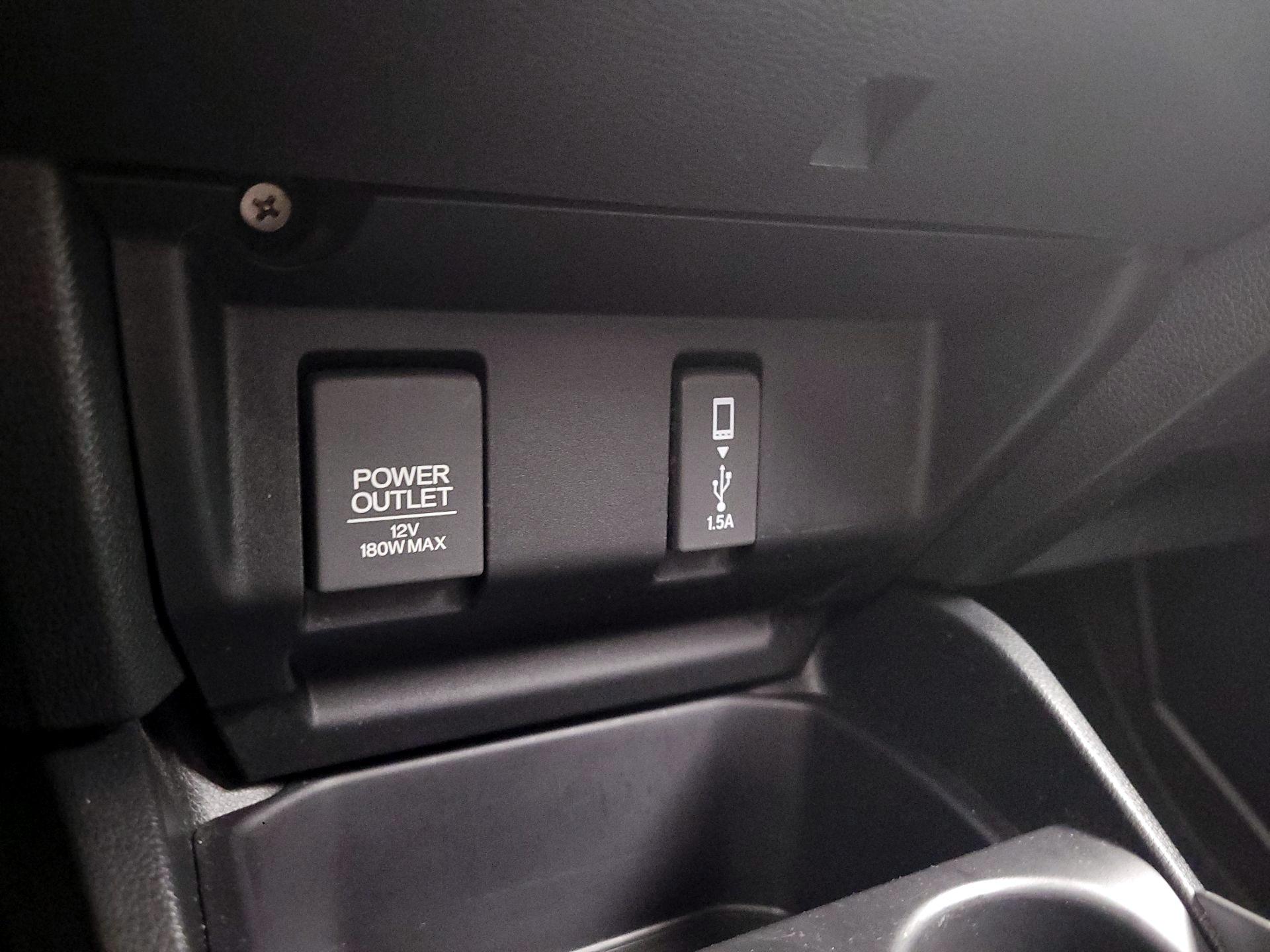 Thumbnail: 2018 Honda Fit - 17