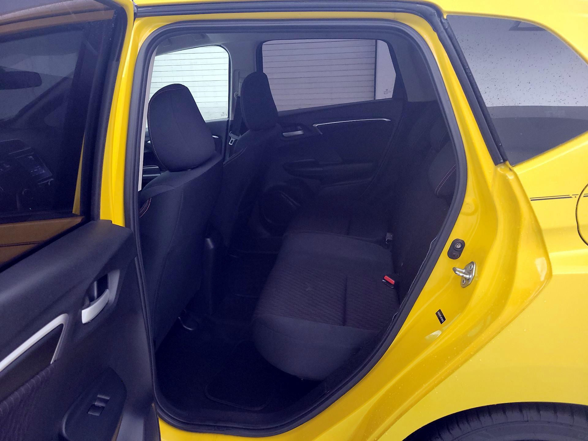 Thumbnail: 2018 Honda Fit - 18
