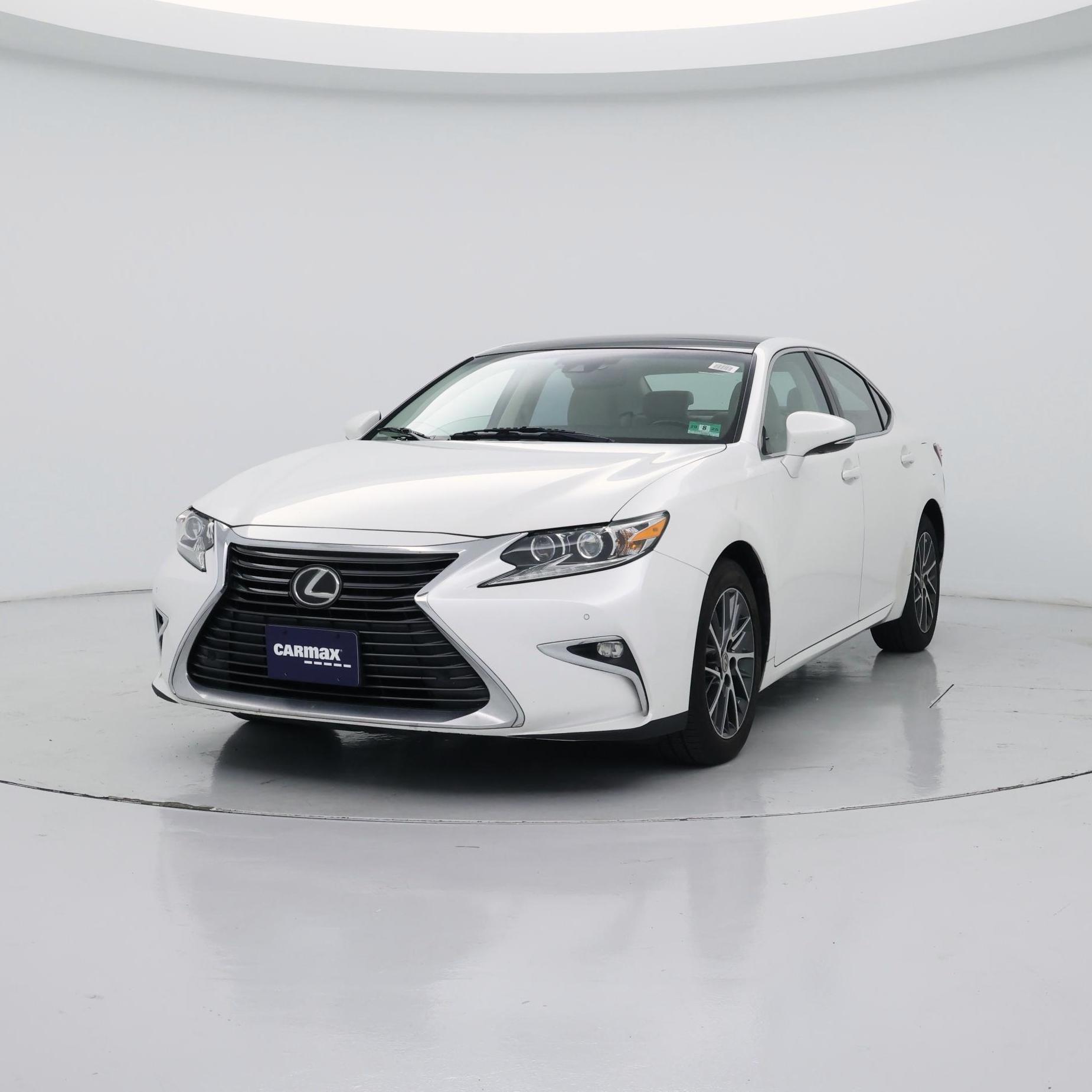 Thumbnail: 2018 Lexus ES - 4