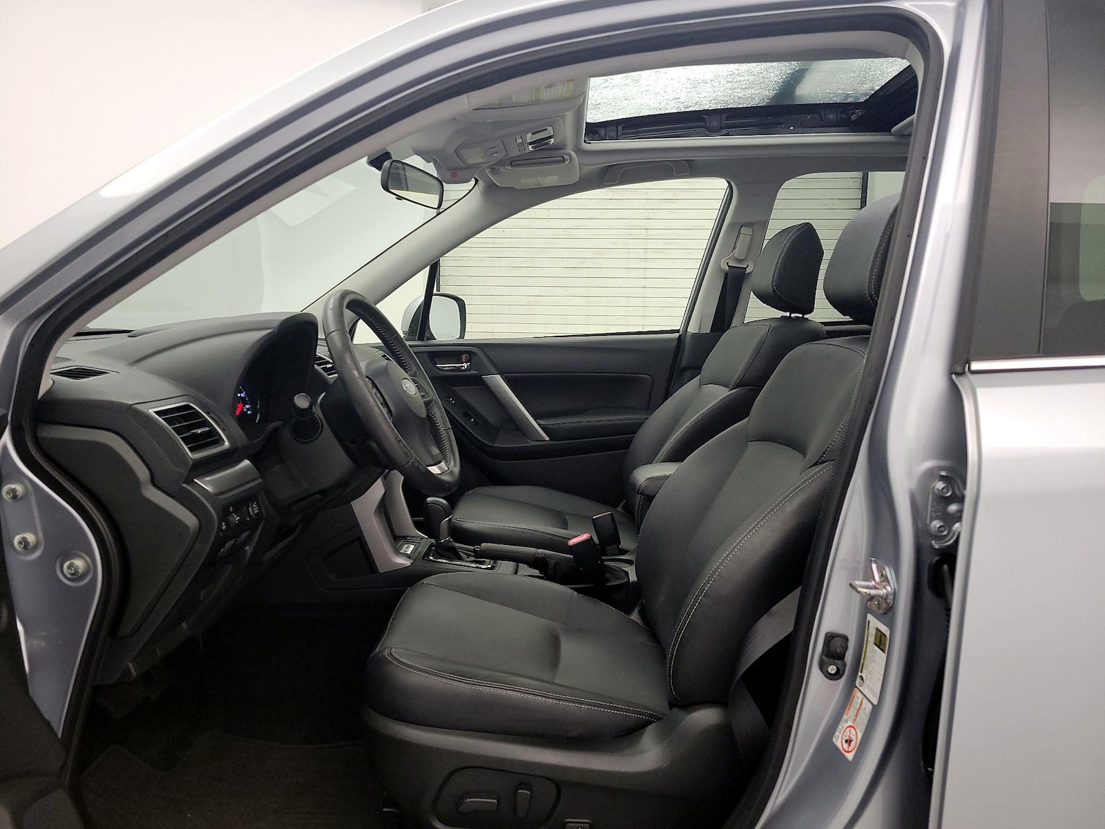 2016 Subaru Forester i Touring - Photo 12