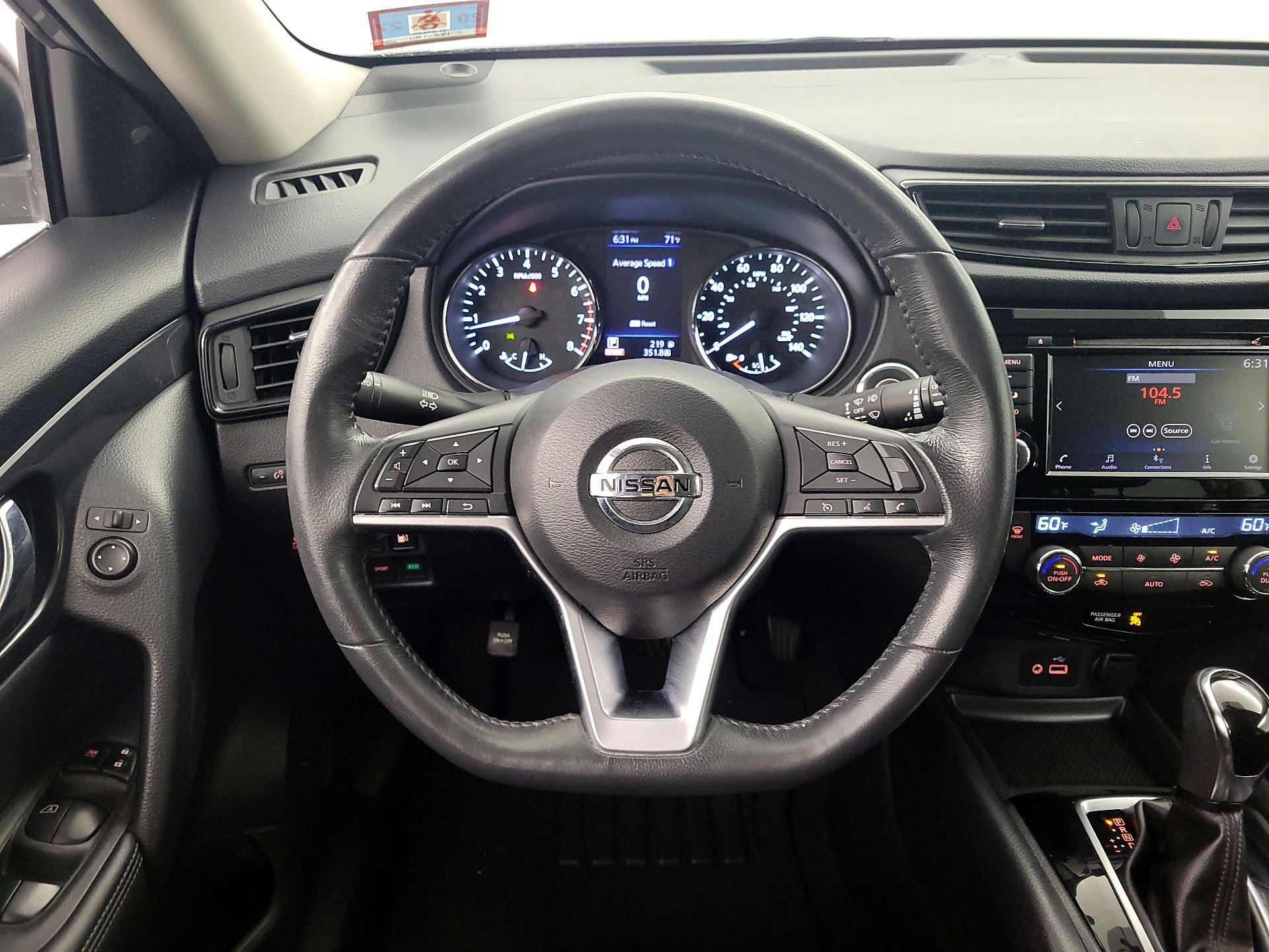 Thumbnail: 2018 Nissan Rogue - 10