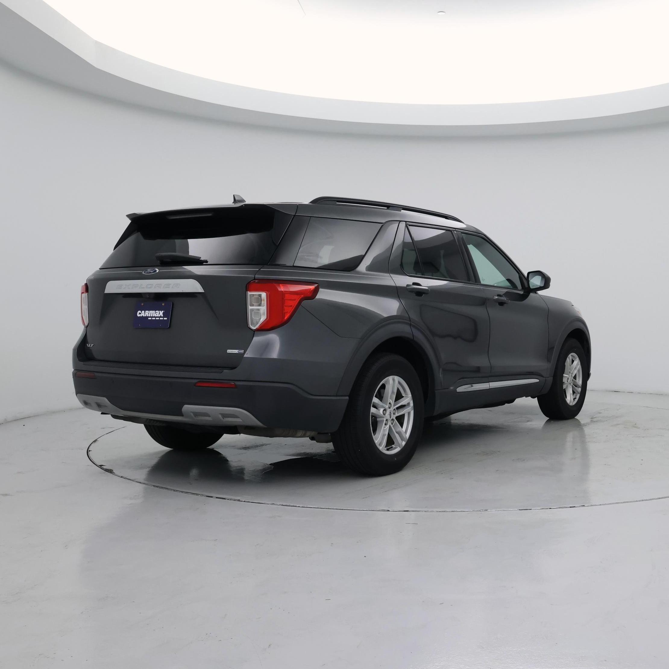 Thumbnail: 2020 Ford Explorer - 8