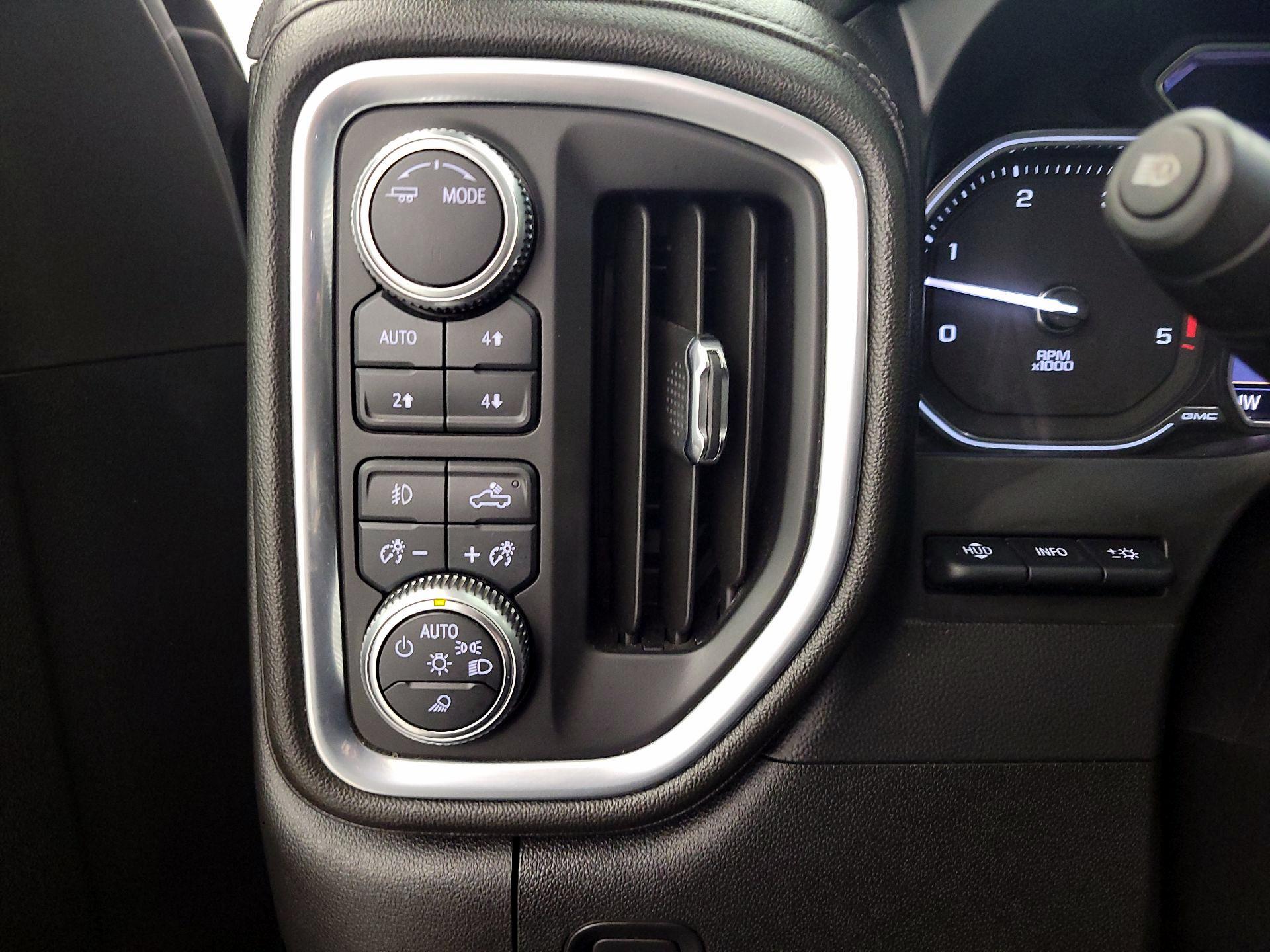 Thumbnail: 2020 GMC Sierra 3500 - 13