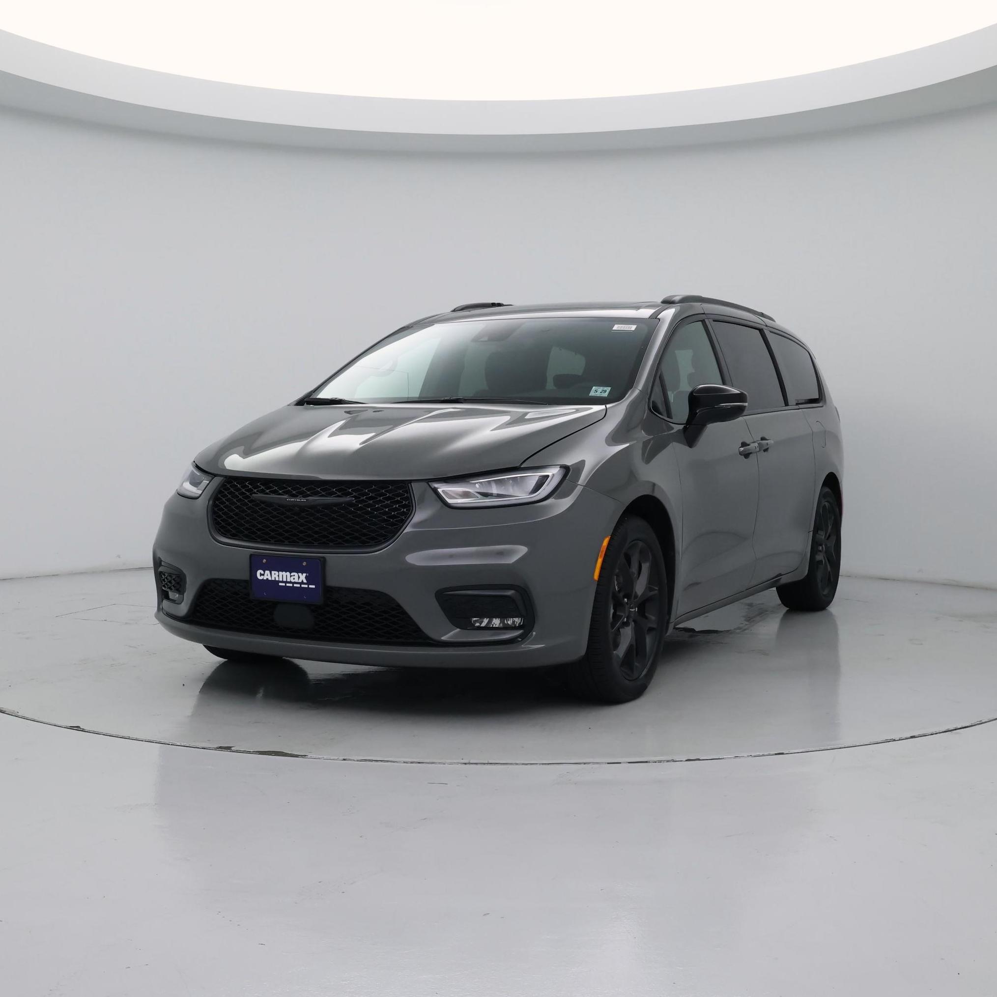 Thumbnail: 2024 Chrysler Pacifica - 4