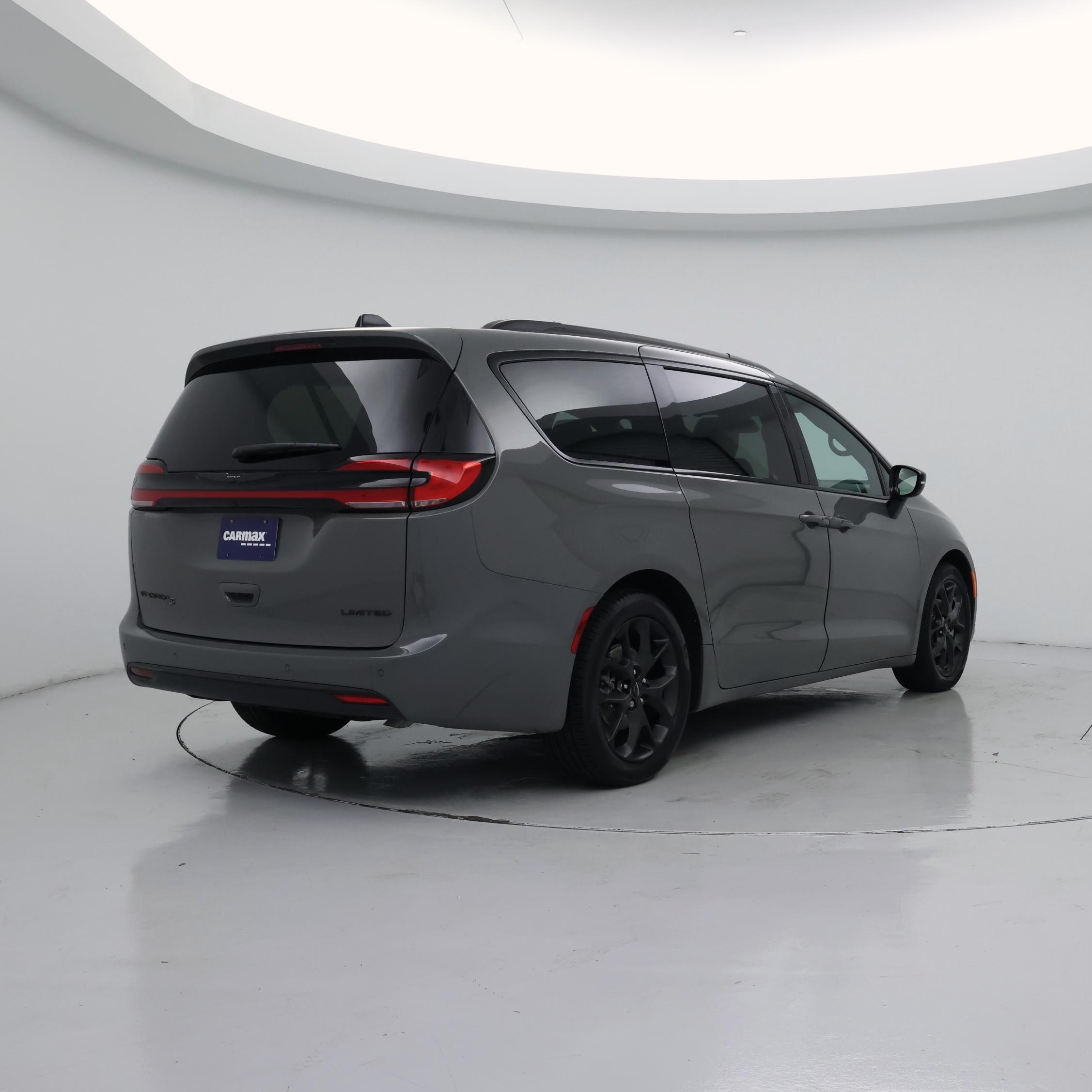 Thumbnail: 2024 Chrysler Pacifica - 8