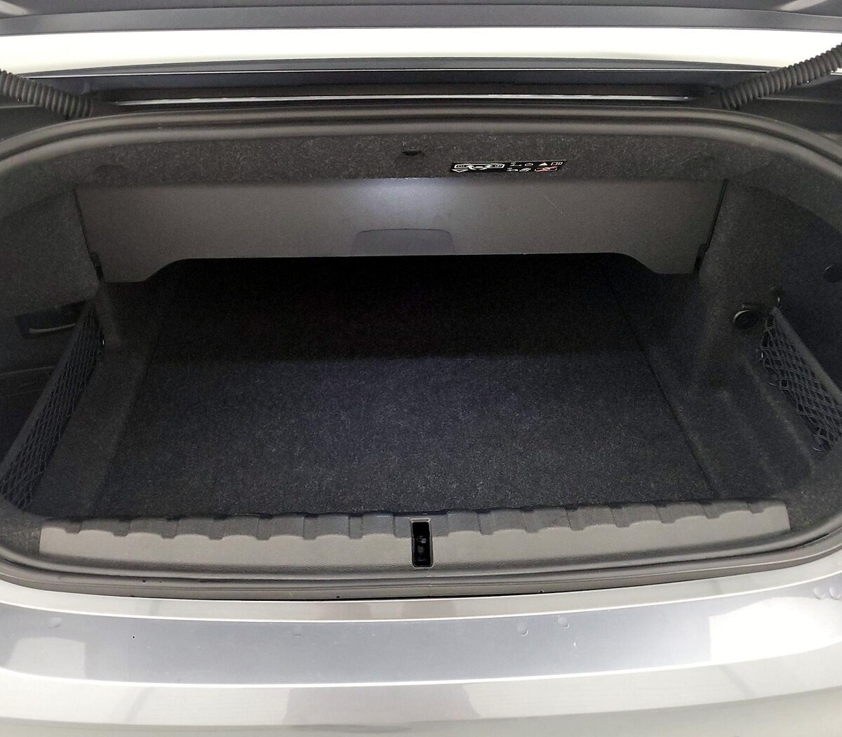 Trunk/Cargo (Seats Up)