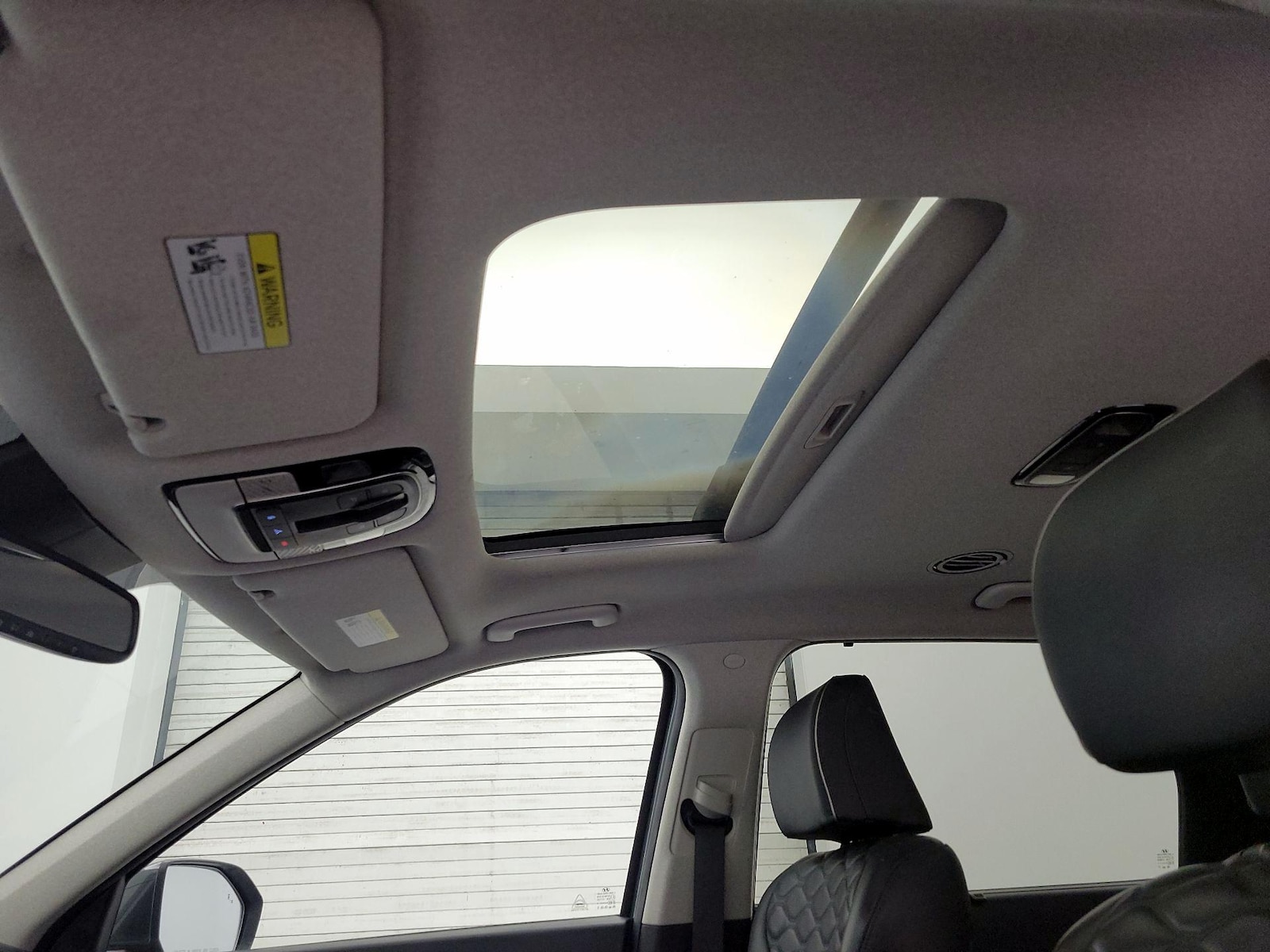 Sunroof(s) & Skylight(s)