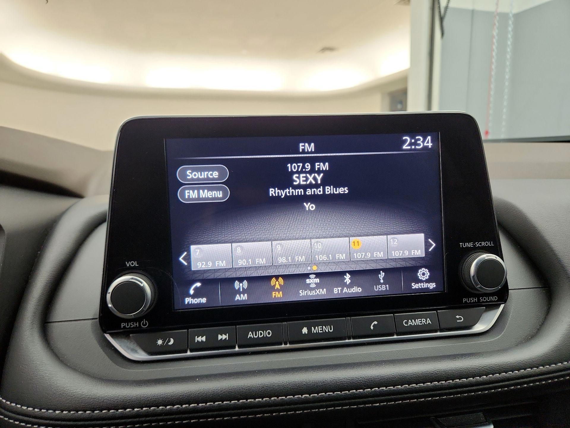 Thumbnail: 2023 Nissan Rogue - 15