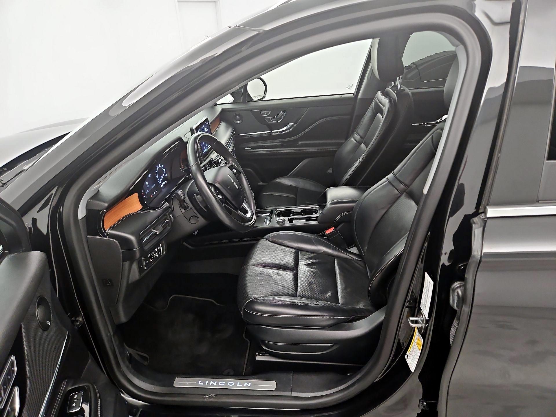 Thumbnail: 2020 Lincoln Corsair - 11