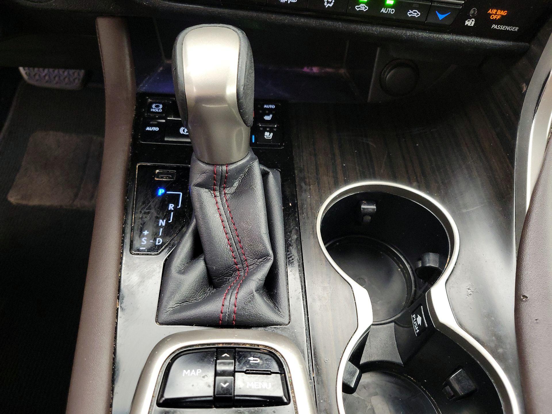 Thumbnail: 2016 Lexus RX - 18