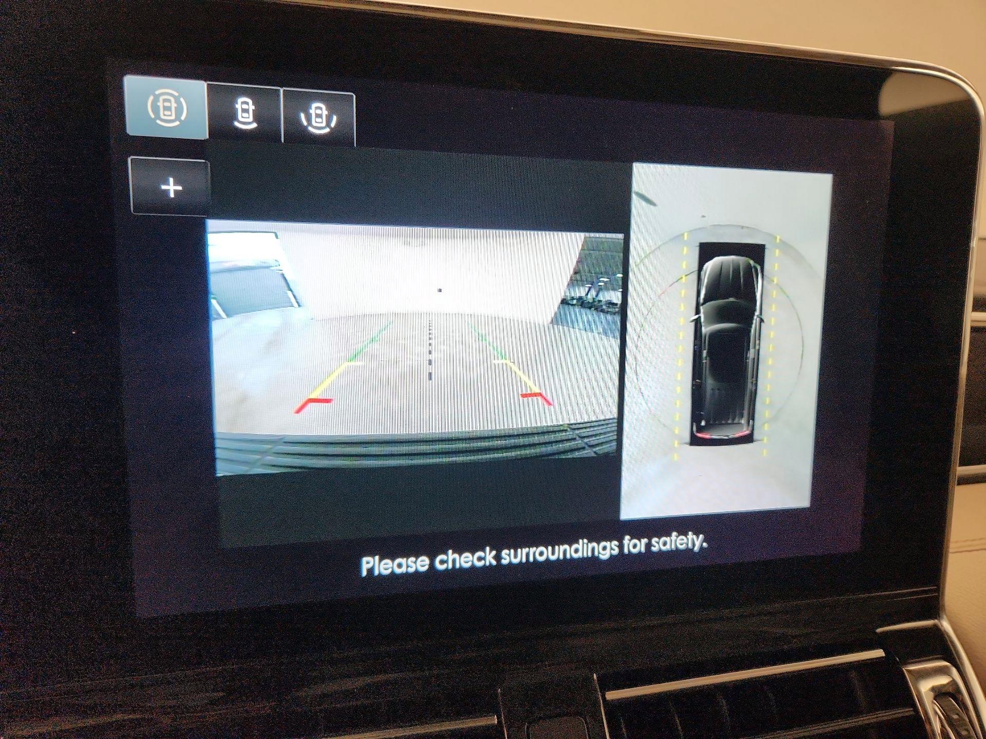 Thumbnail: 2021 Lincoln Navigator L - 15