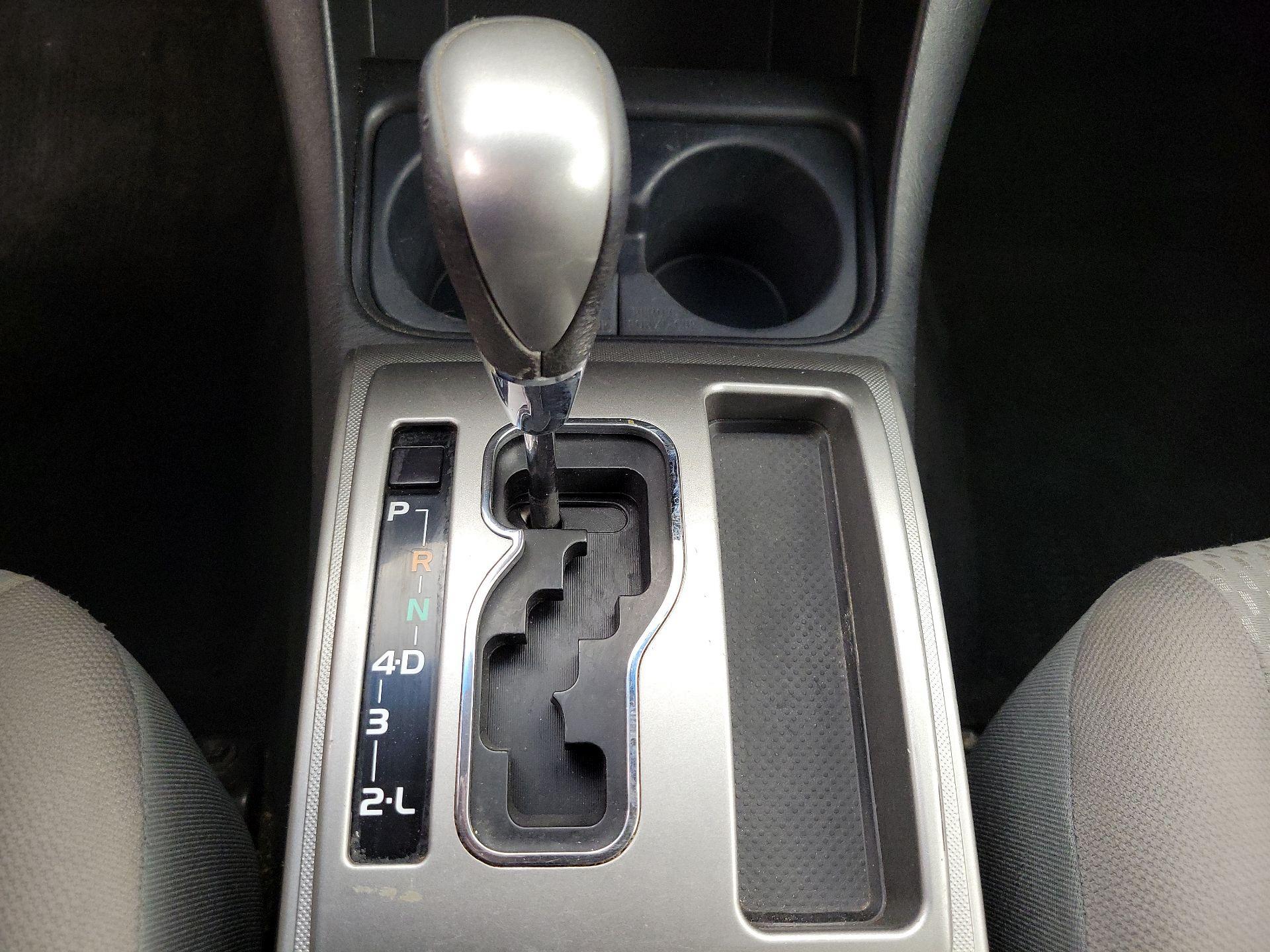 Thumbnail: 2015 Toyota Tacoma - 17