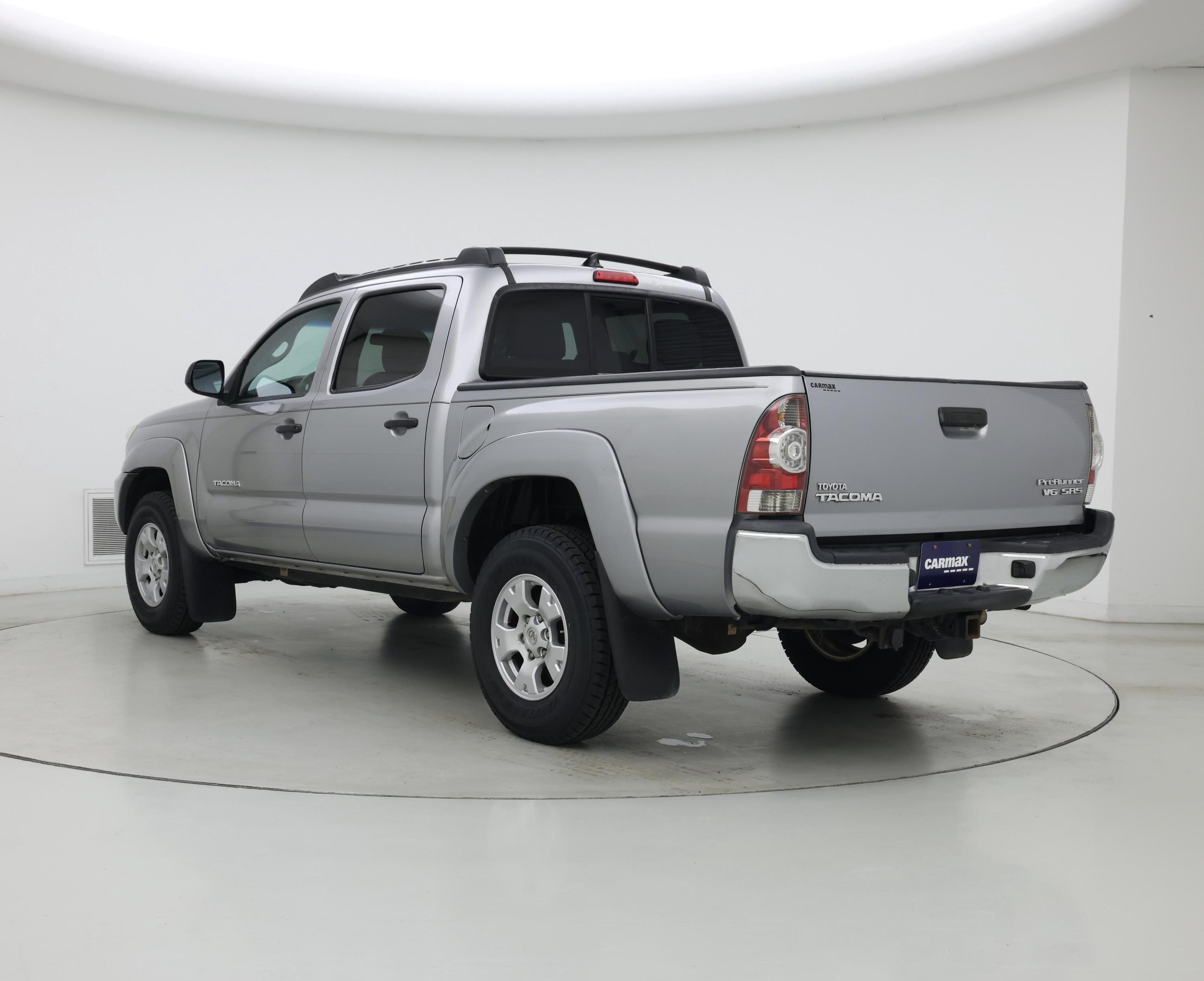 Thumbnail: 2015 Toyota Tacoma - 2