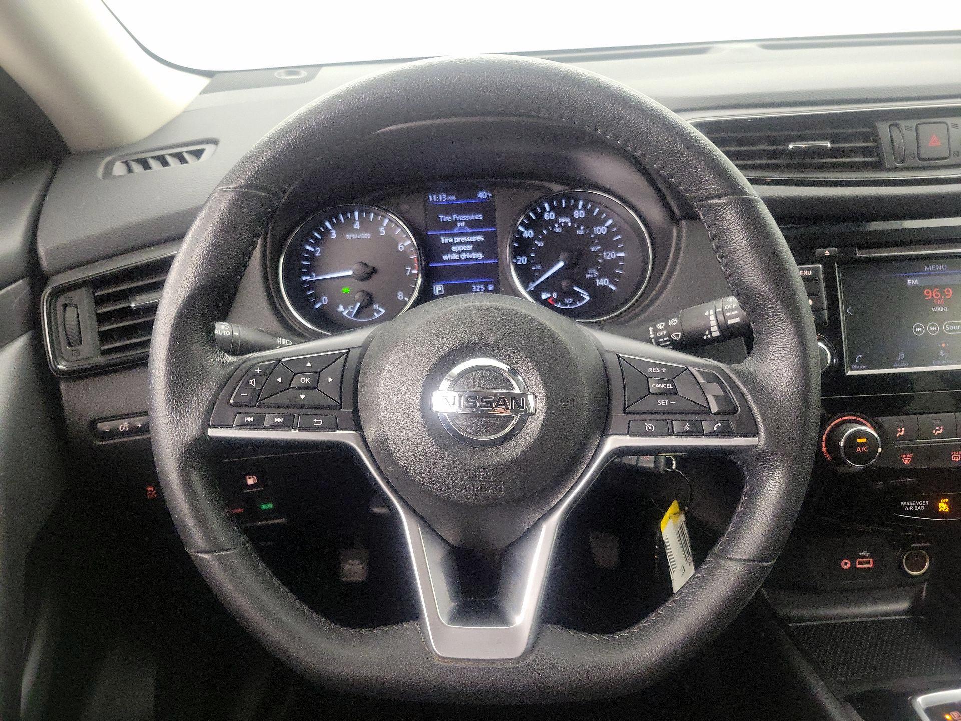 Thumbnail: 2019 Nissan Rogue - 10