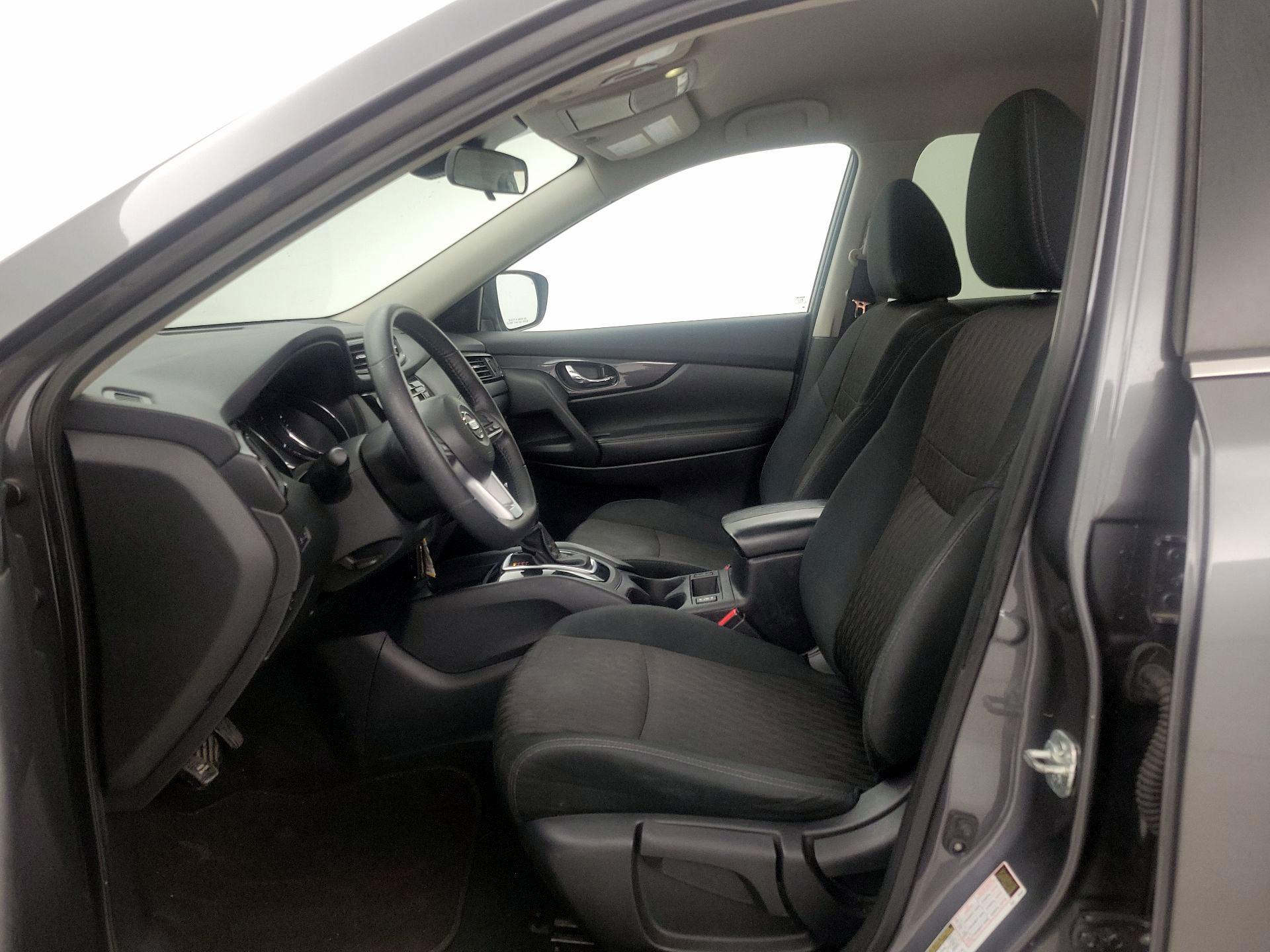 Thumbnail: 2019 Nissan Rogue - 11