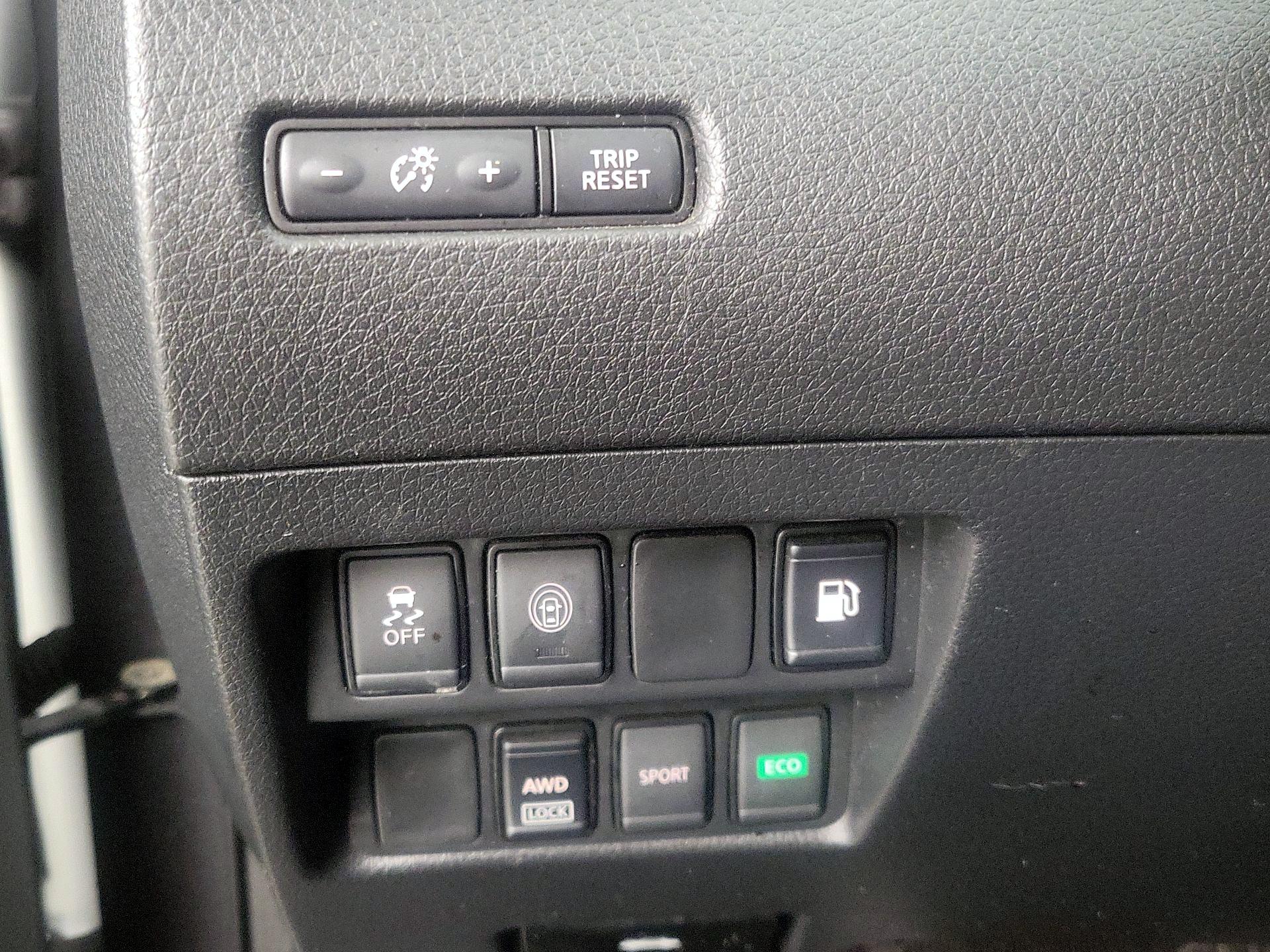 Thumbnail: 2019 Nissan Rogue - 13