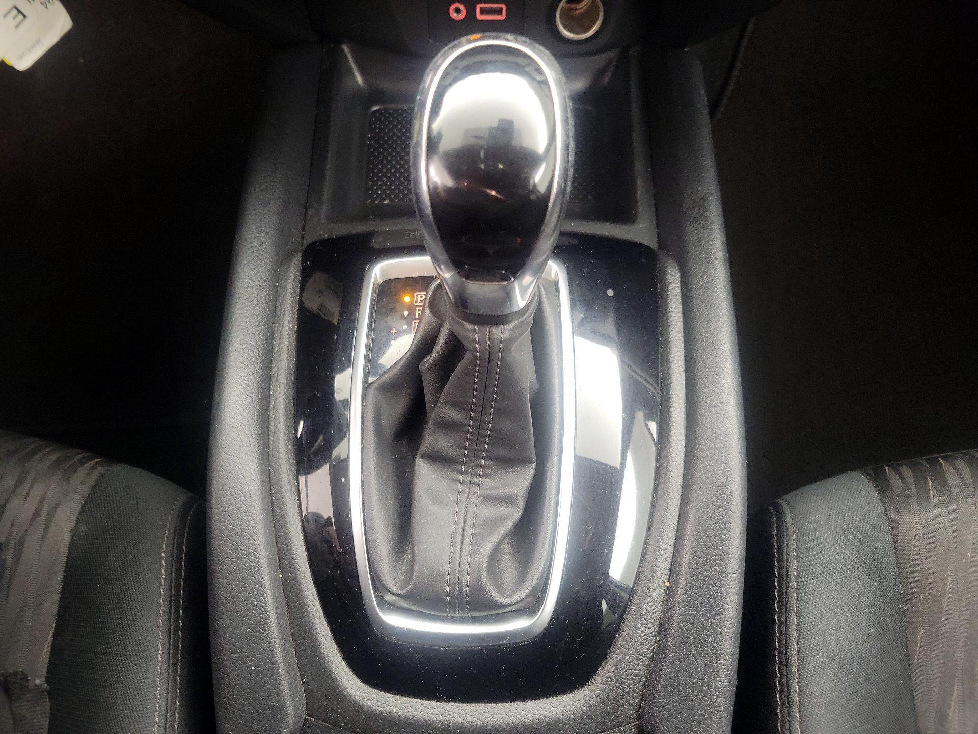 Thumbnail: 2019 Nissan Rogue - 17