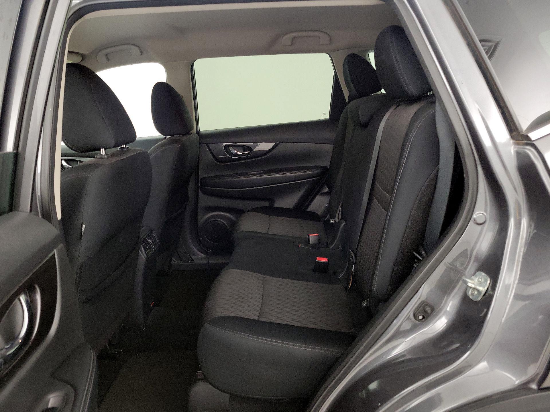 Thumbnail: 2019 Nissan Rogue - 19