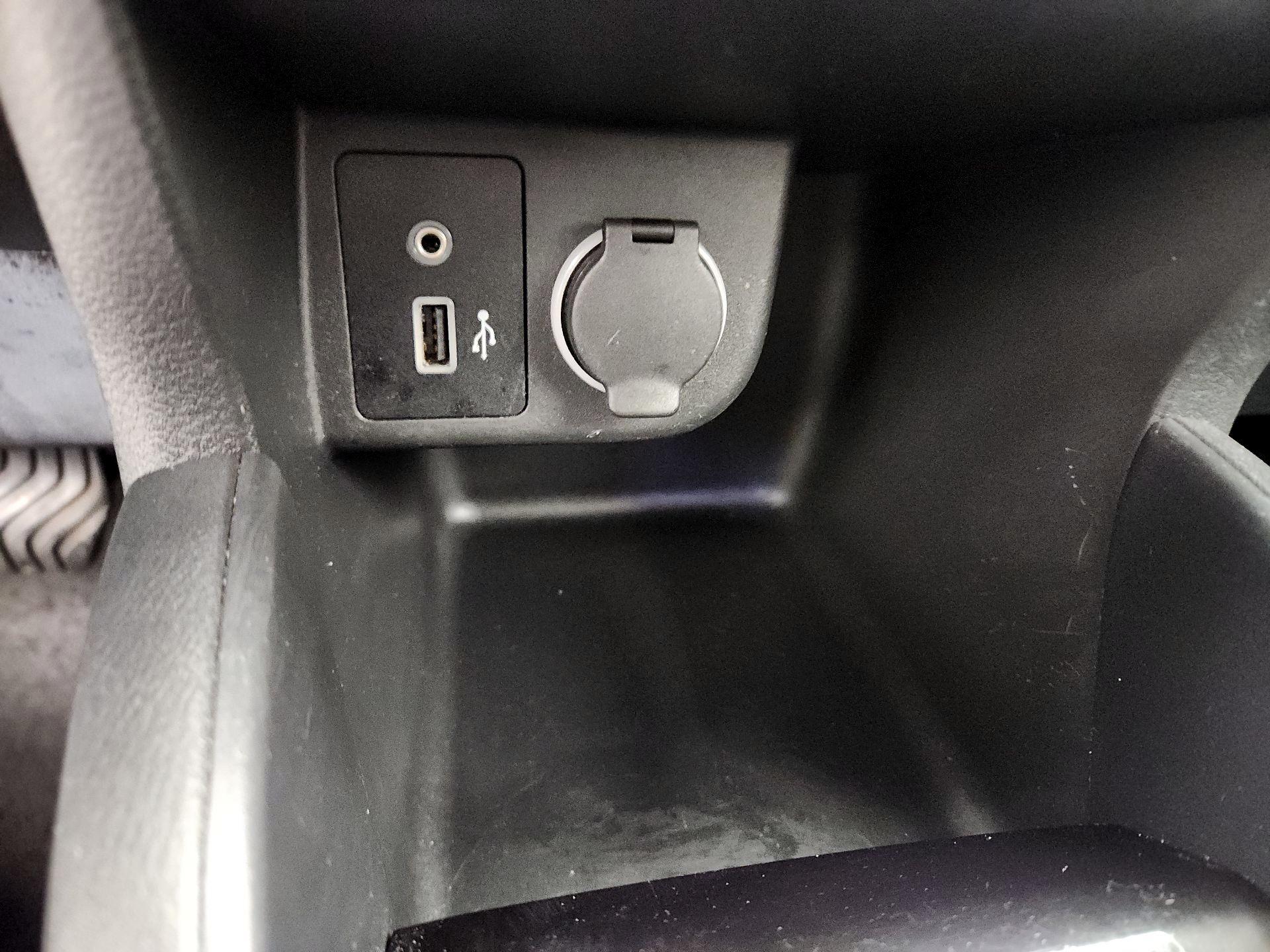 Thumbnail: 2020 Nissan Kicks - 18