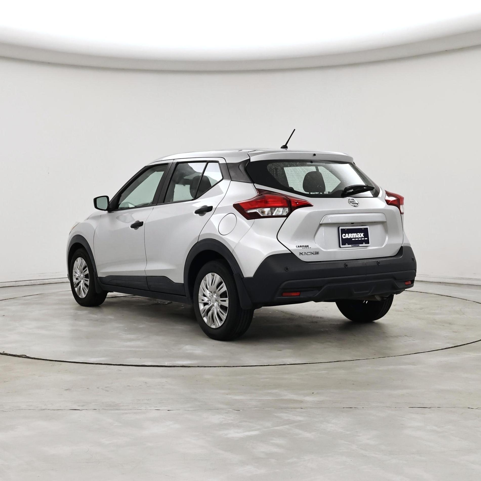 Thumbnail: 2020 Nissan Kicks - 2