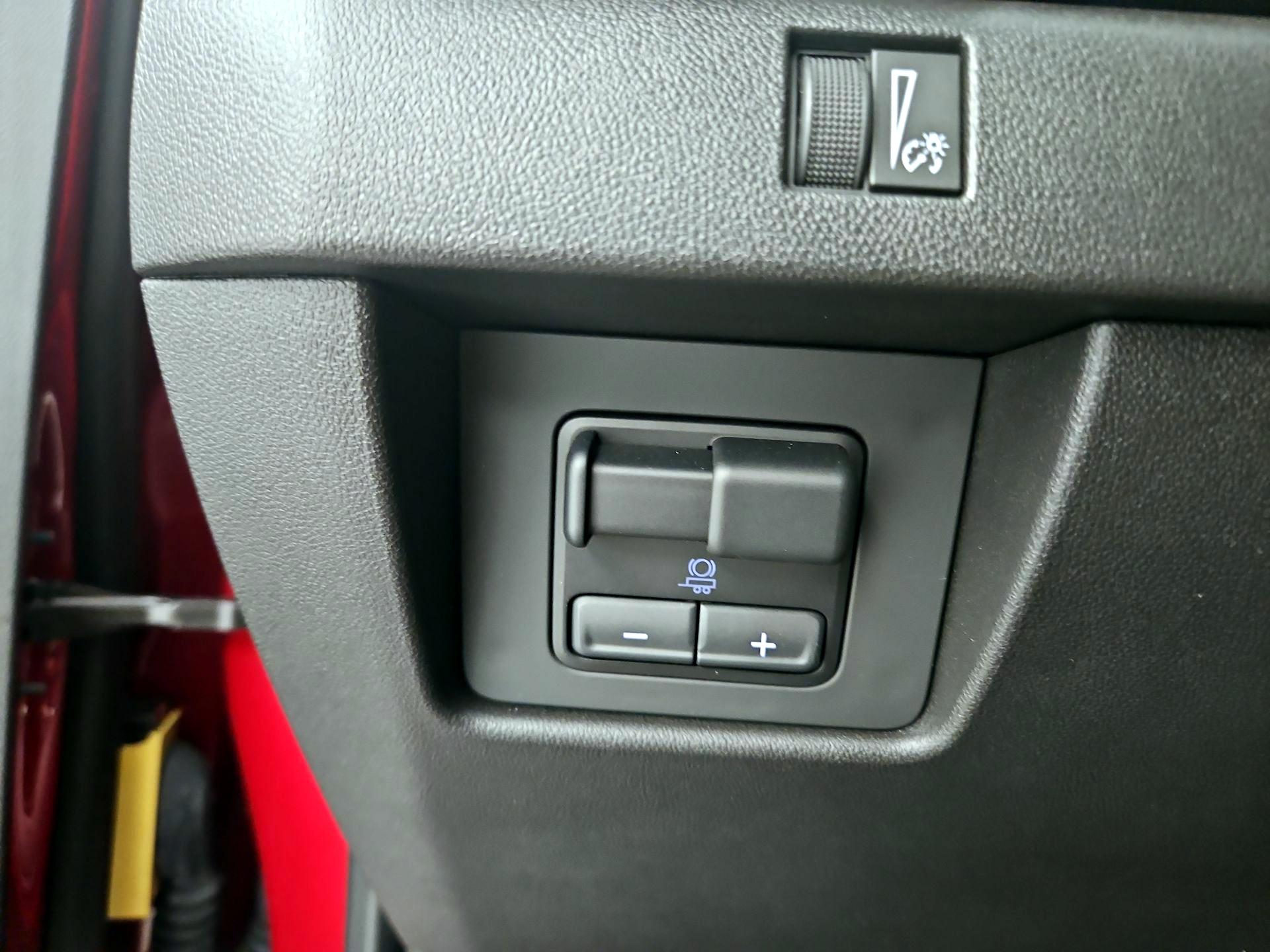 Thumbnail: 2024 GMC Canyon - 13