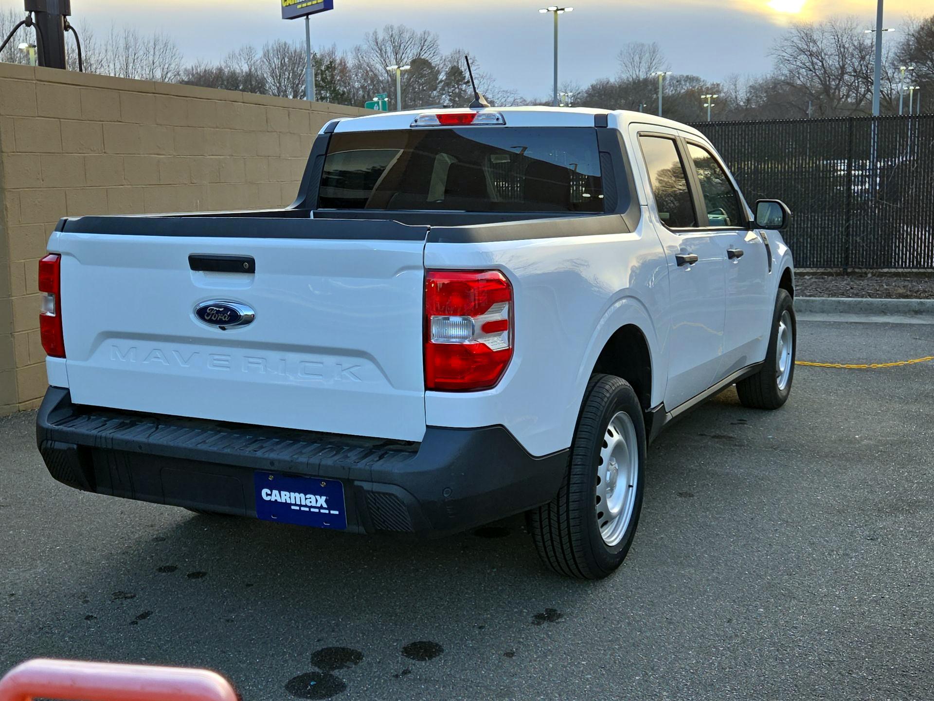 Thumbnail: 2022 Ford Maverick - 5