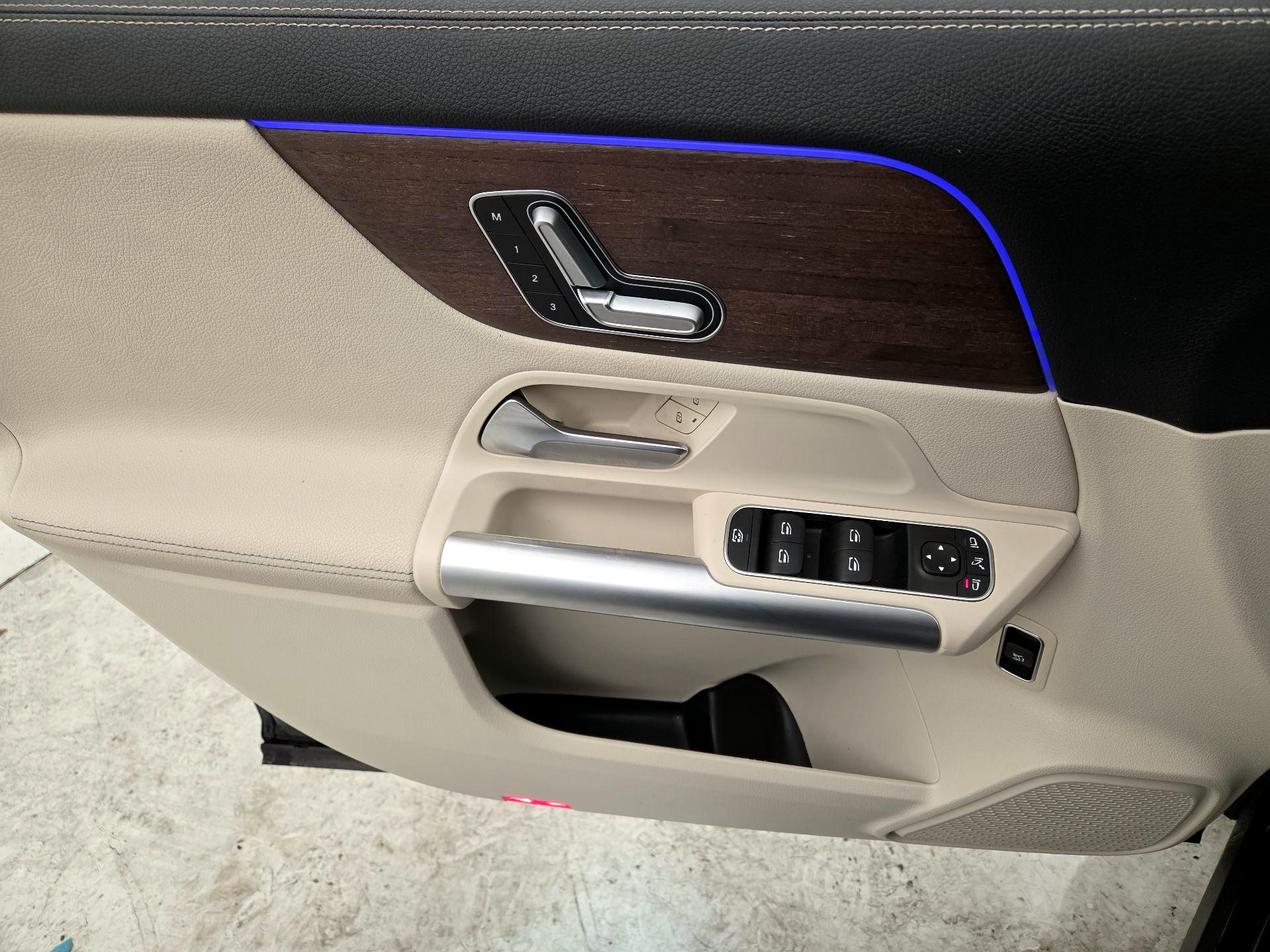 Thumbnail: 2023 Mercedes-Benz GLA - 12