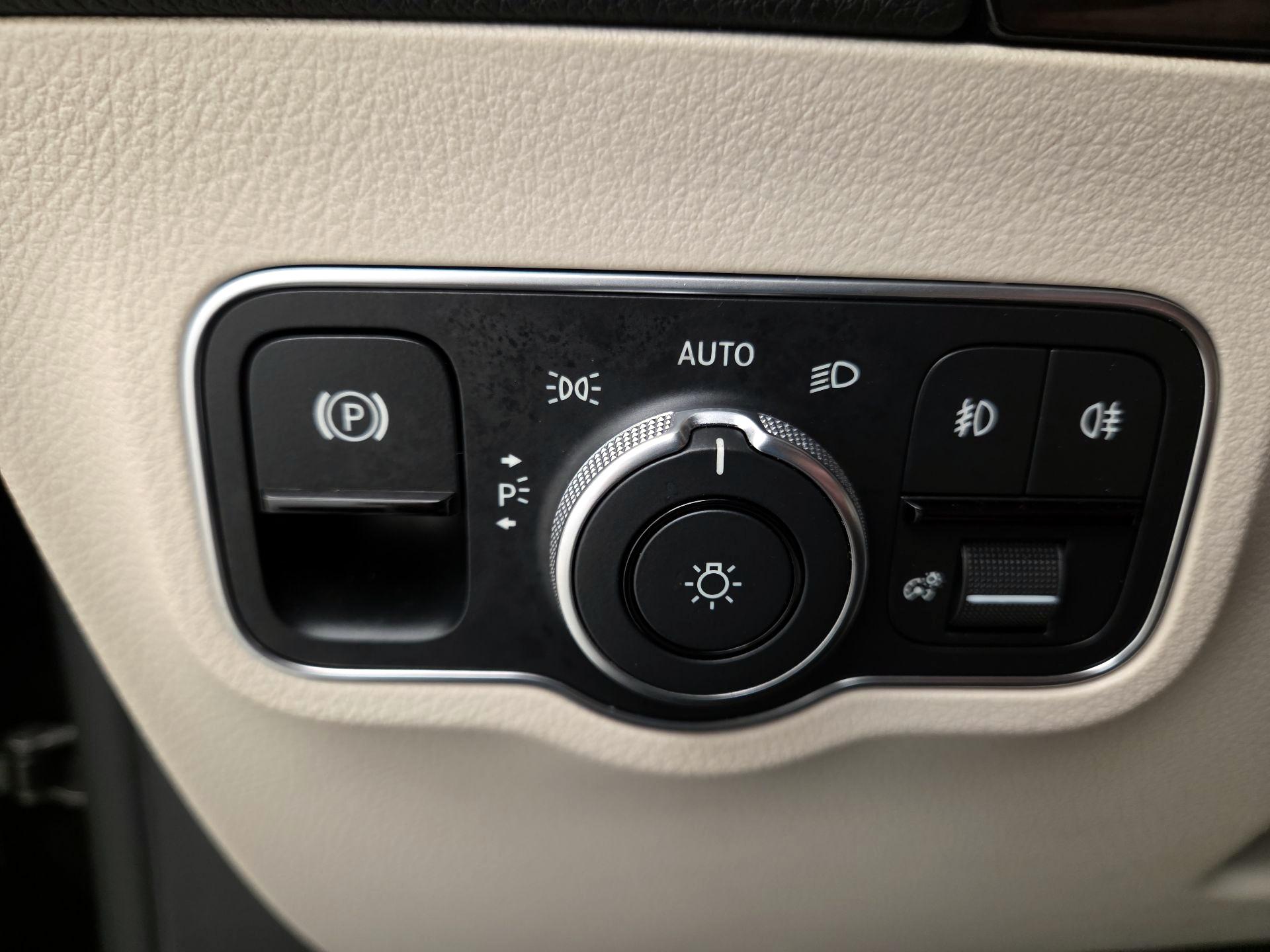 Thumbnail: 2023 Mercedes-Benz GLA - 13