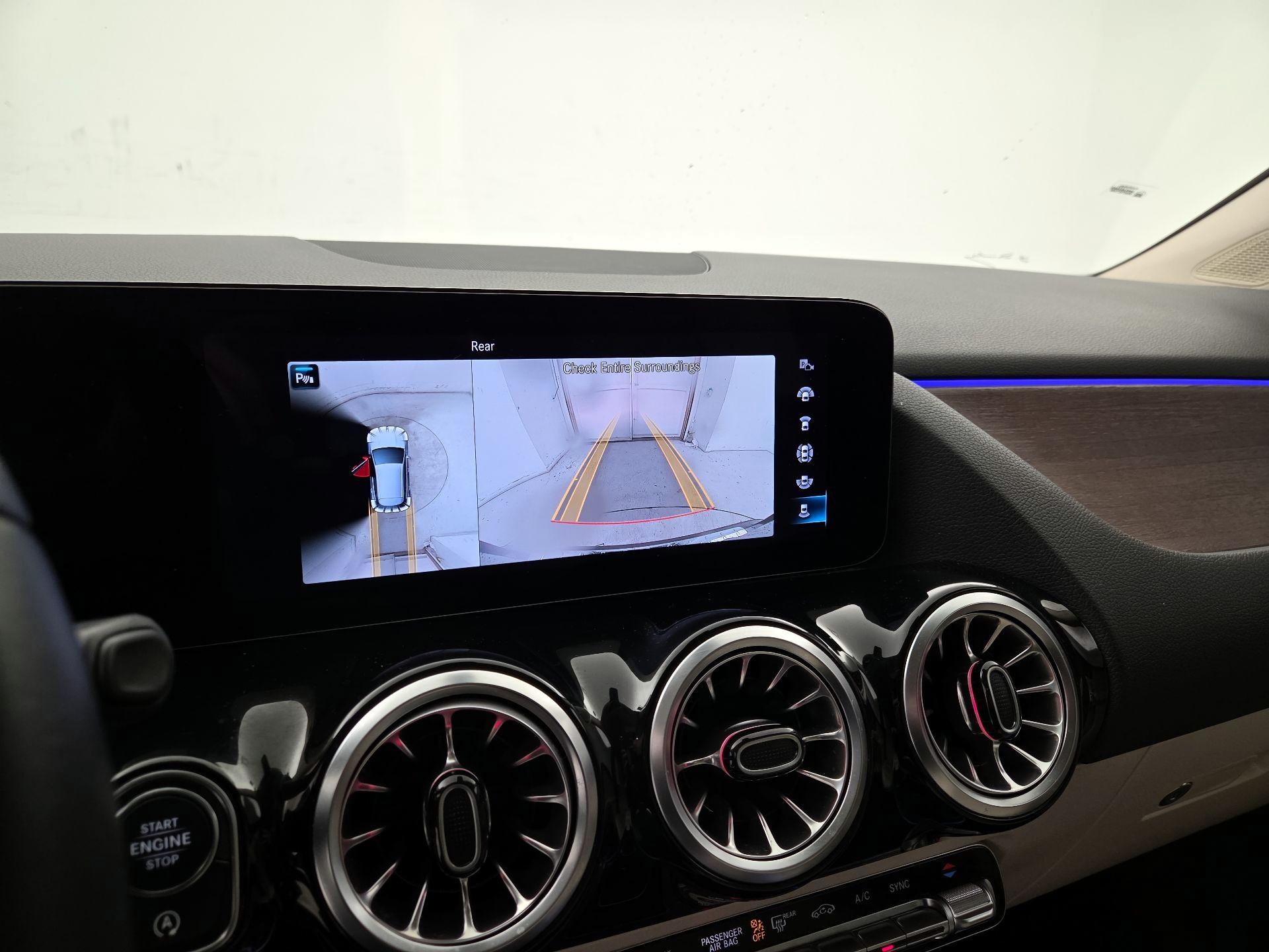 Thumbnail: 2023 Mercedes-Benz GLA - 14