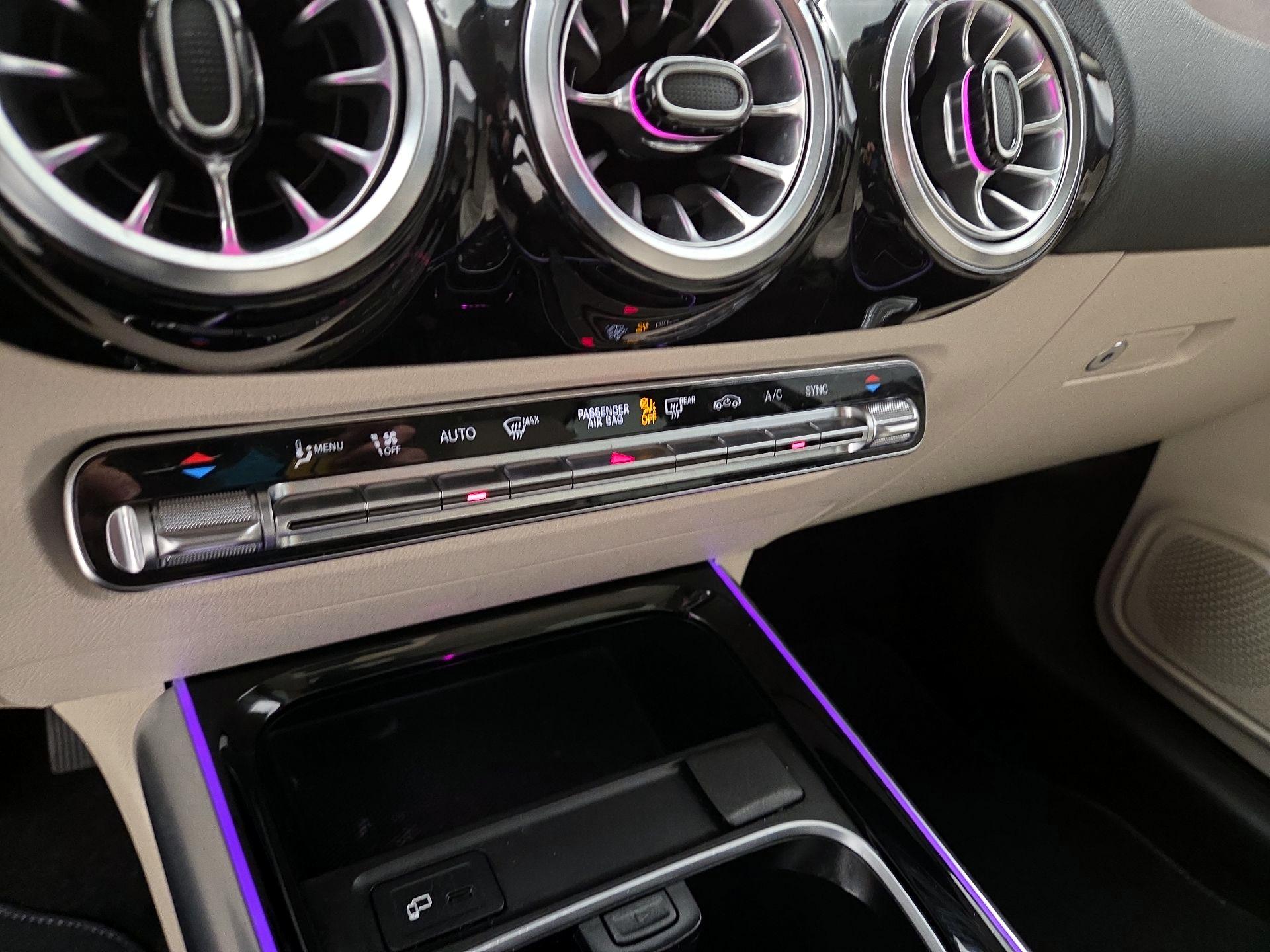 Thumbnail: 2023 Mercedes-Benz GLA - 16