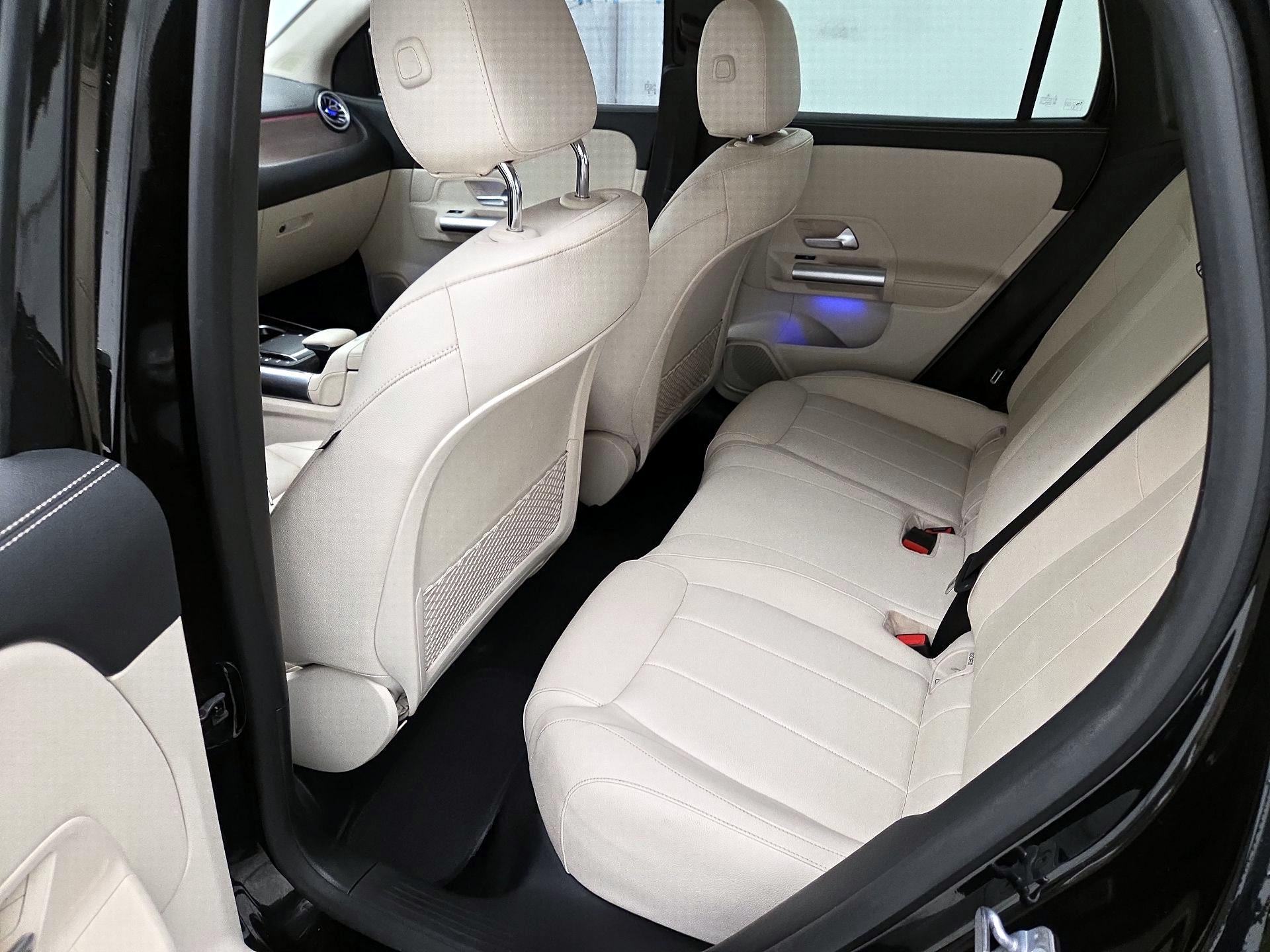 Thumbnail: 2023 Mercedes-Benz GLA - 19