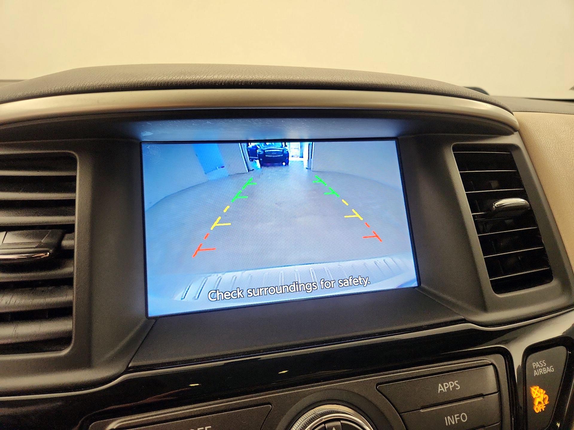 Thumbnail: 2017 Nissan Pathfinder - 14