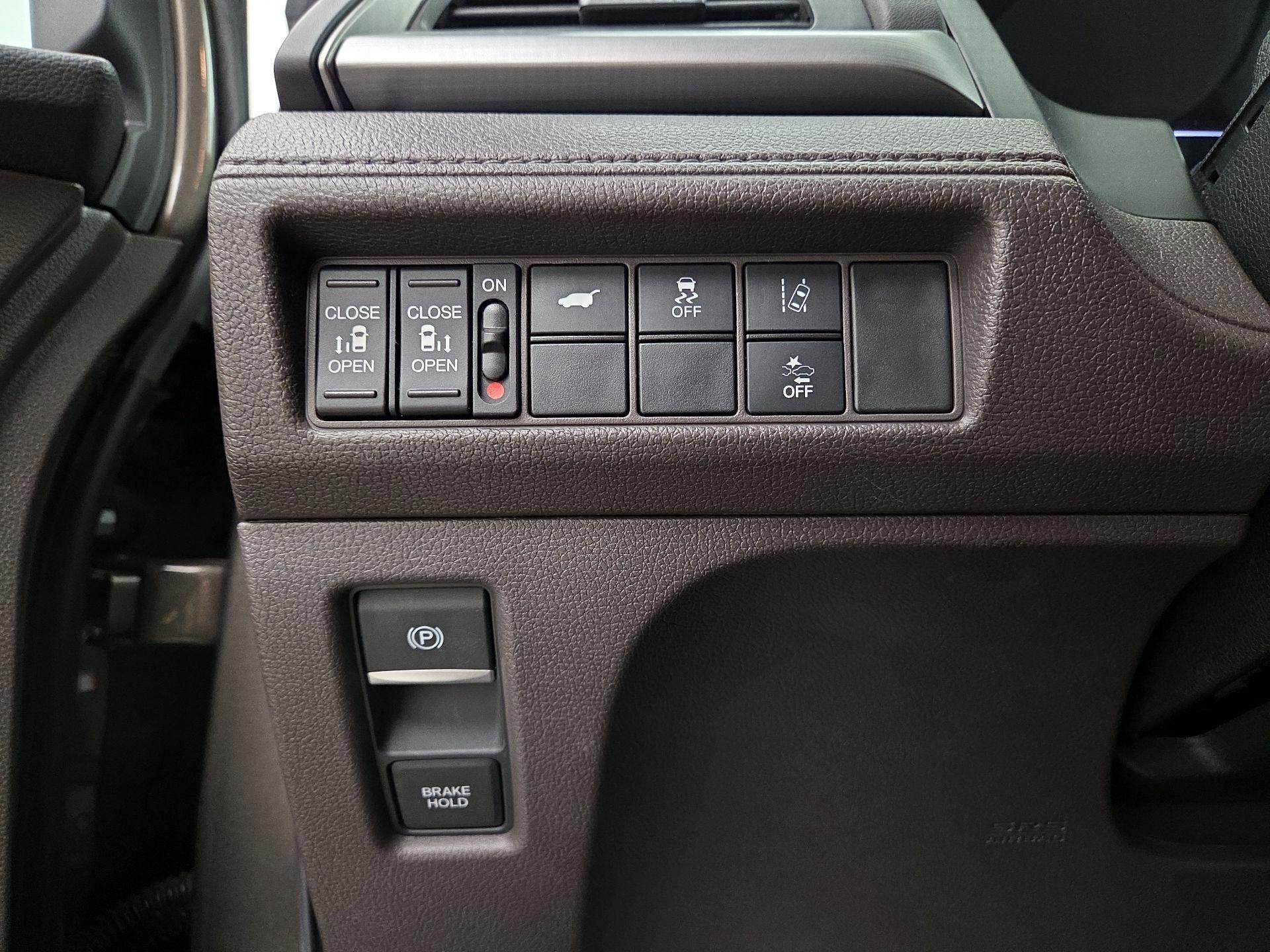 Thumbnail: 2020 Honda Odyssey - 13