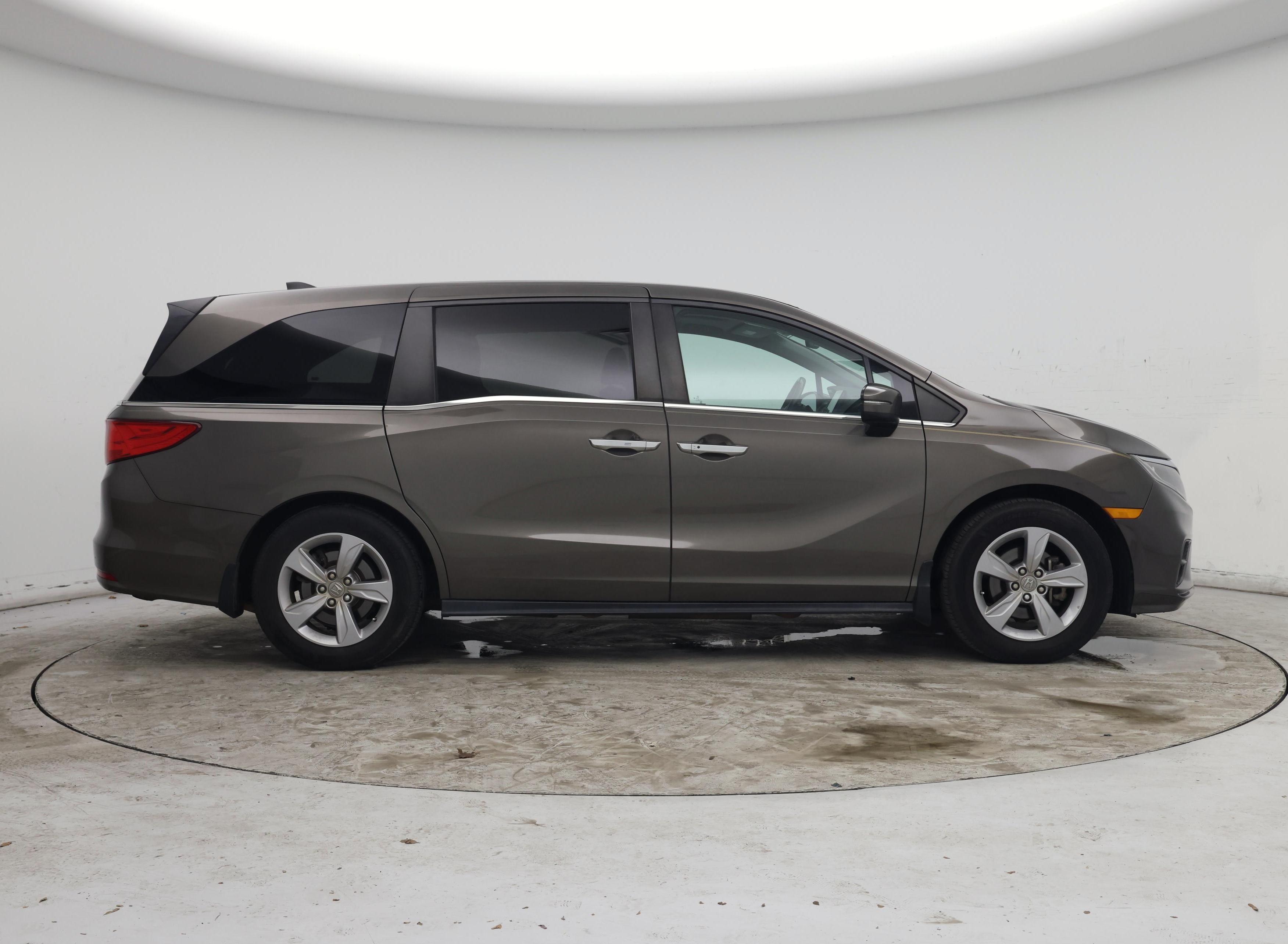 Thumbnail: 2020 Honda Odyssey - 7