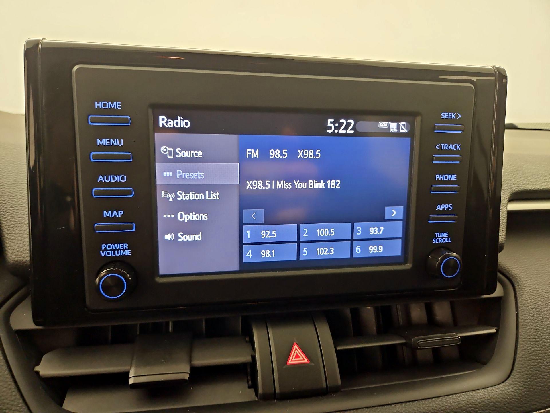 Thumbnail: 2019 Toyota RAV4 - 15