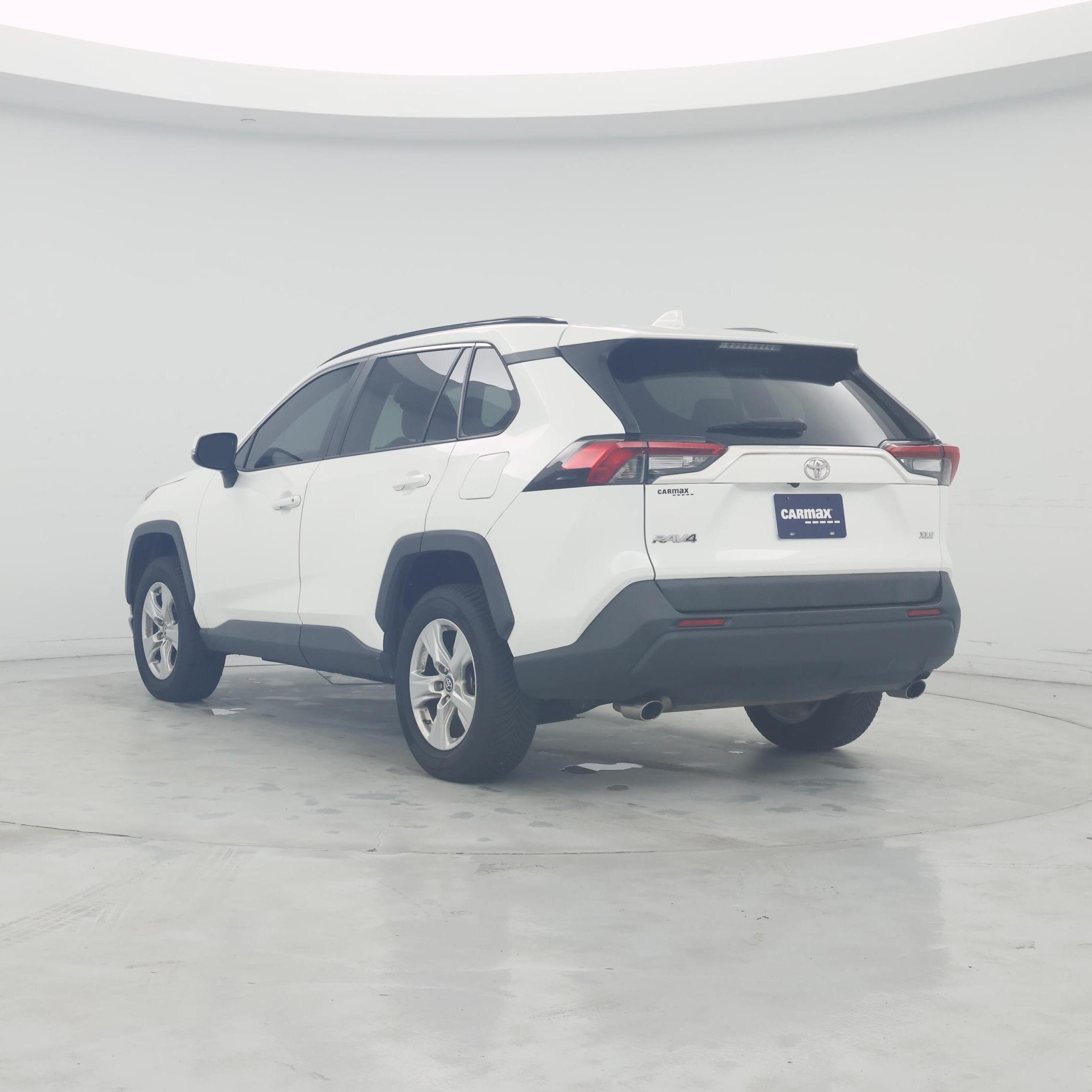 Thumbnail: 2019 Toyota RAV4 - 2