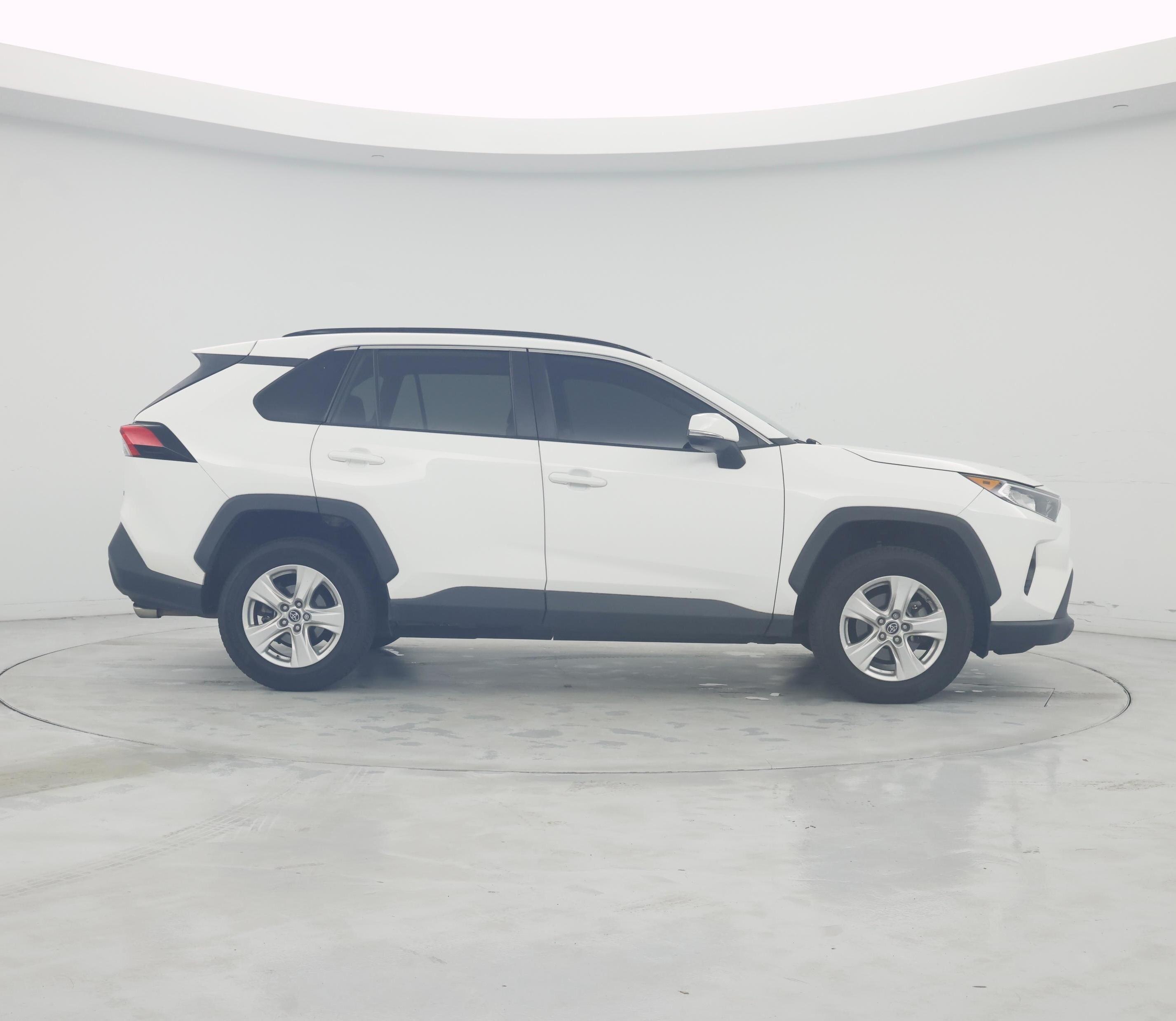 Thumbnail: 2019 Toyota RAV4 - 7