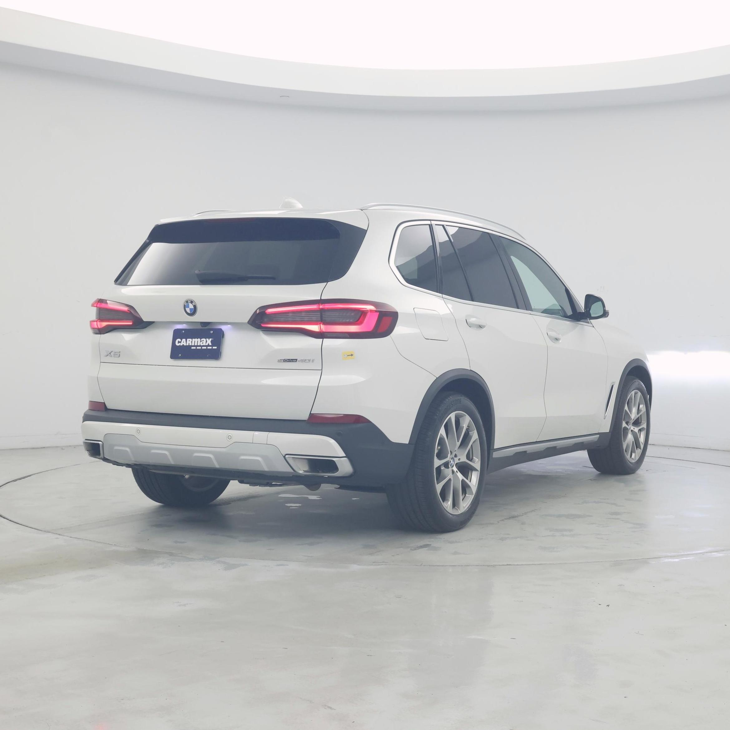 Thumbnail: 2023 BMW X5 - 8